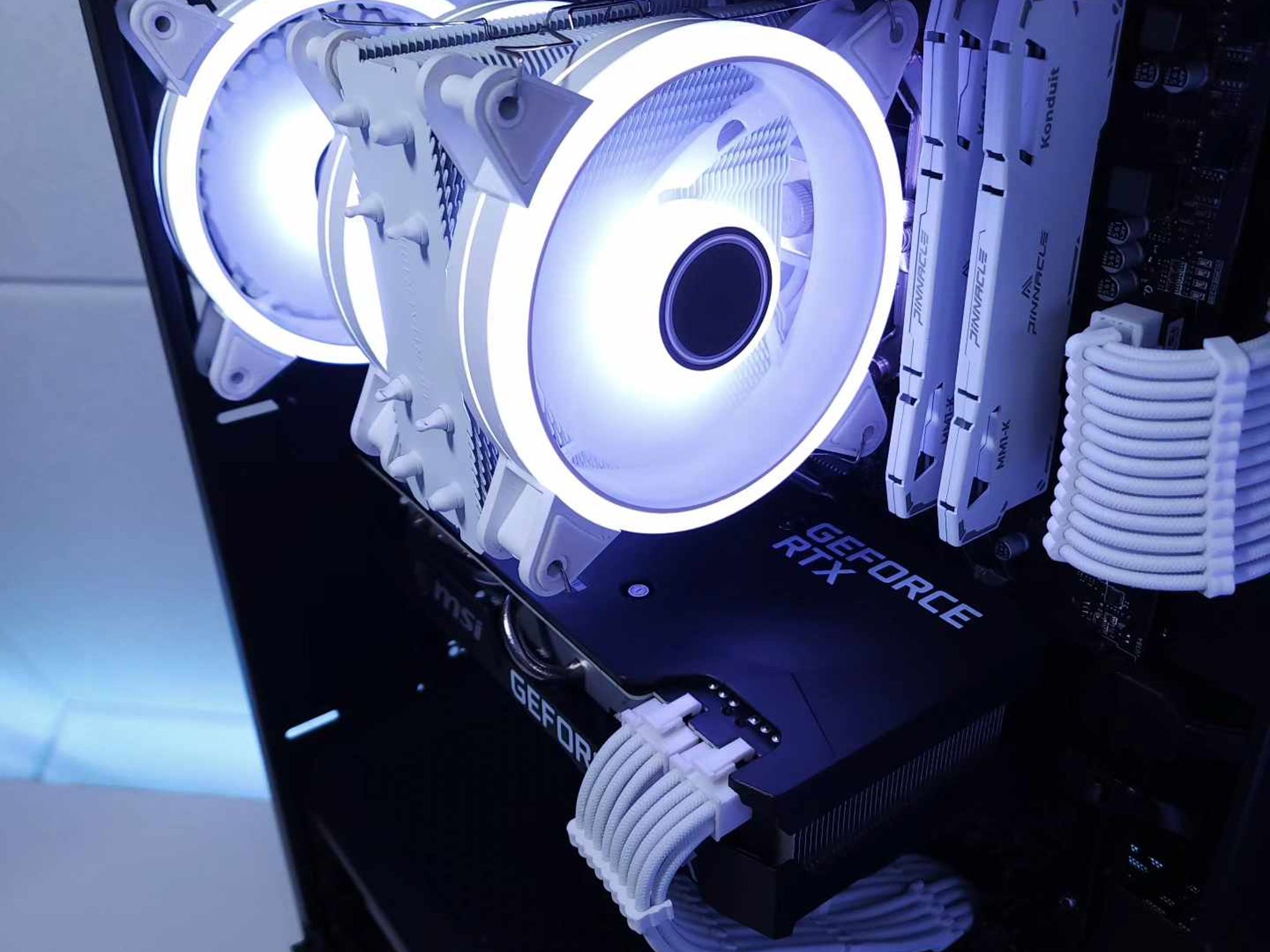 🖤🤍RTX 3070 | Ryzen 5 5600X | 32GB 3200MHz | 1.5TB NVMe/Sata SSD*