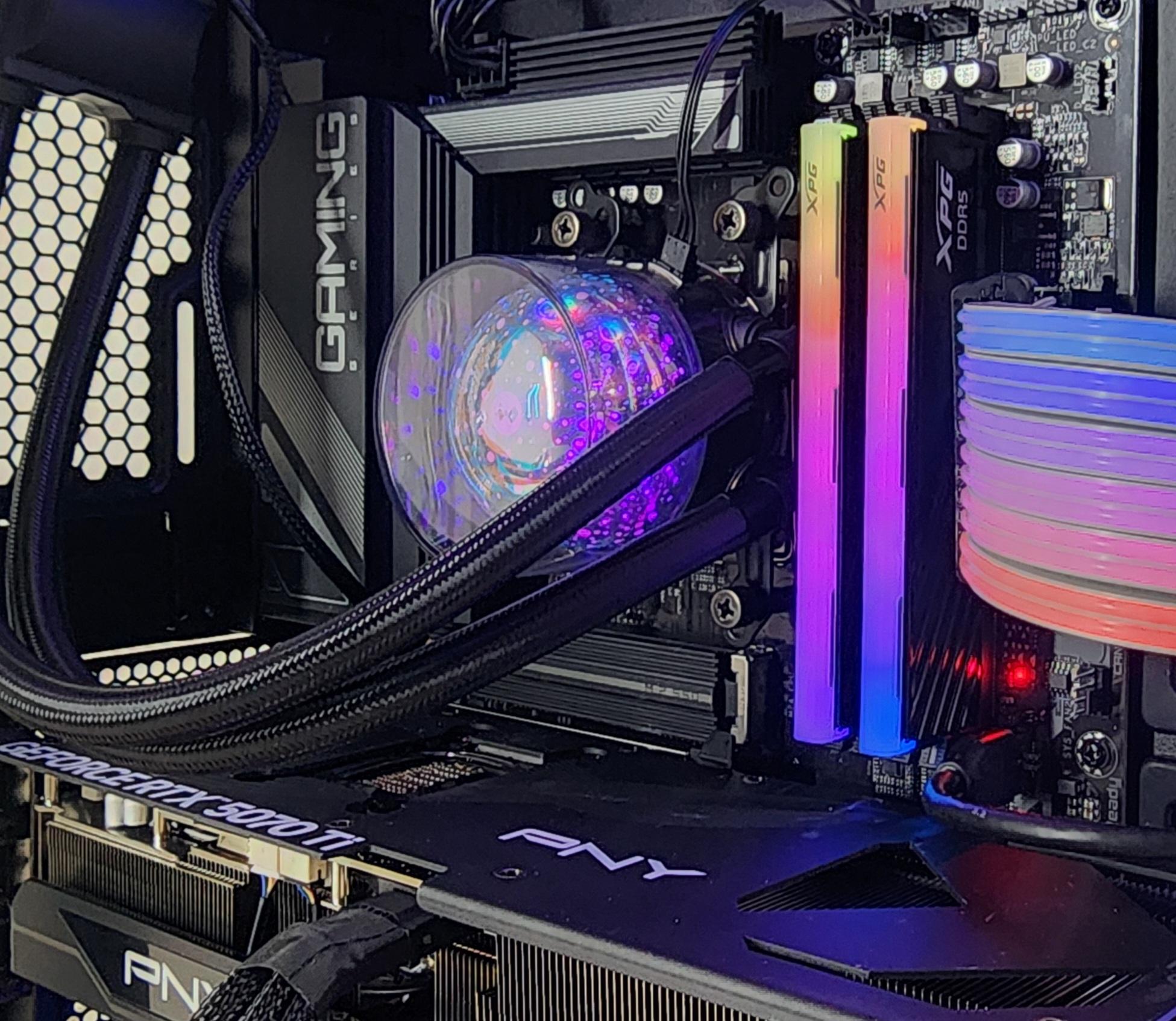 Gaming PC Ryzen 9 9950X3D 32GB RAM 2TB SSD RTX 5070 Ti 16GB Windows 11 Computer