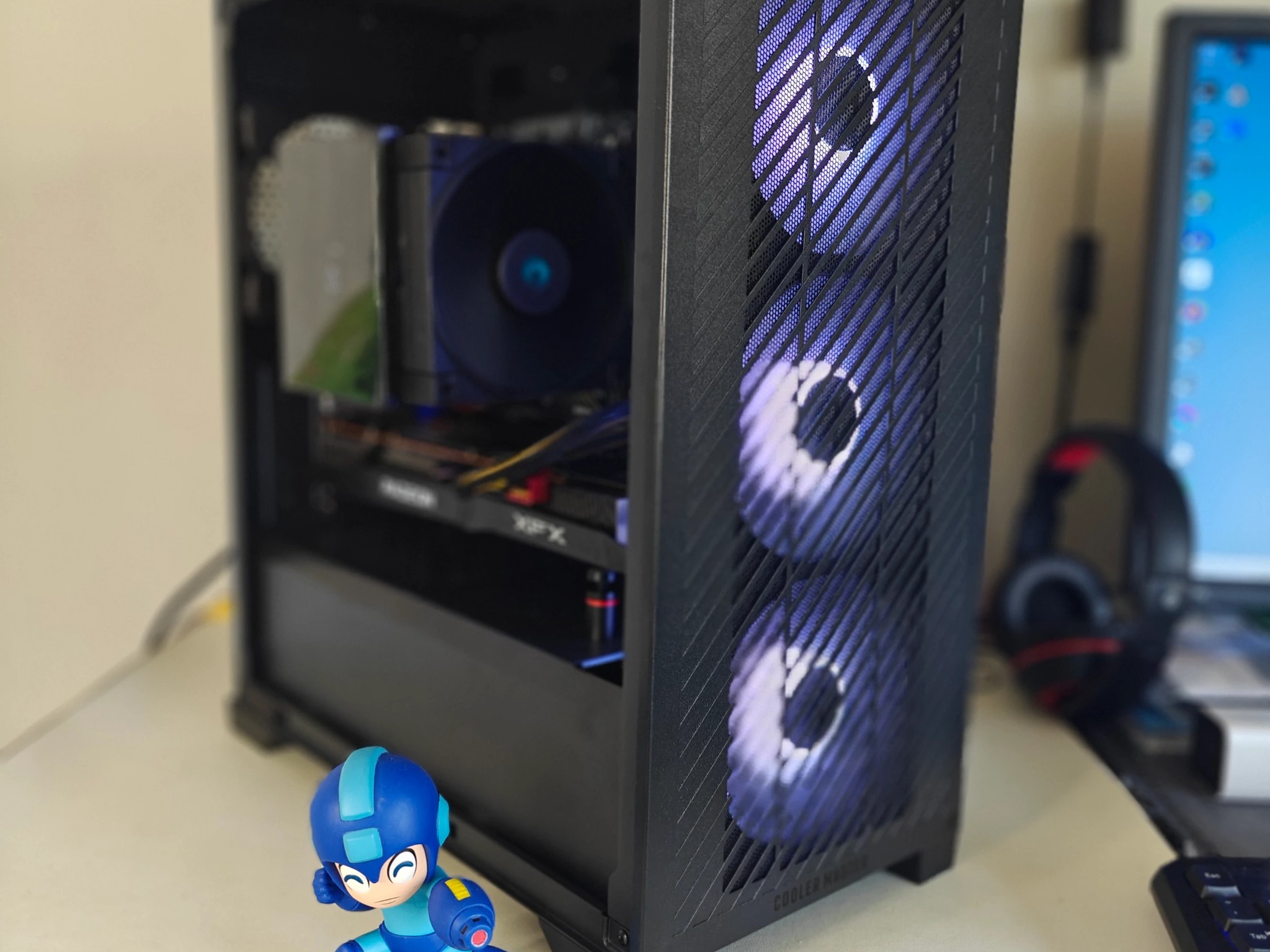 🩻📓 Solid and Chonky | Ryzen 5600X | Radeon RX6700XT | 2TB NVMe SSD | 32 GB DDR4