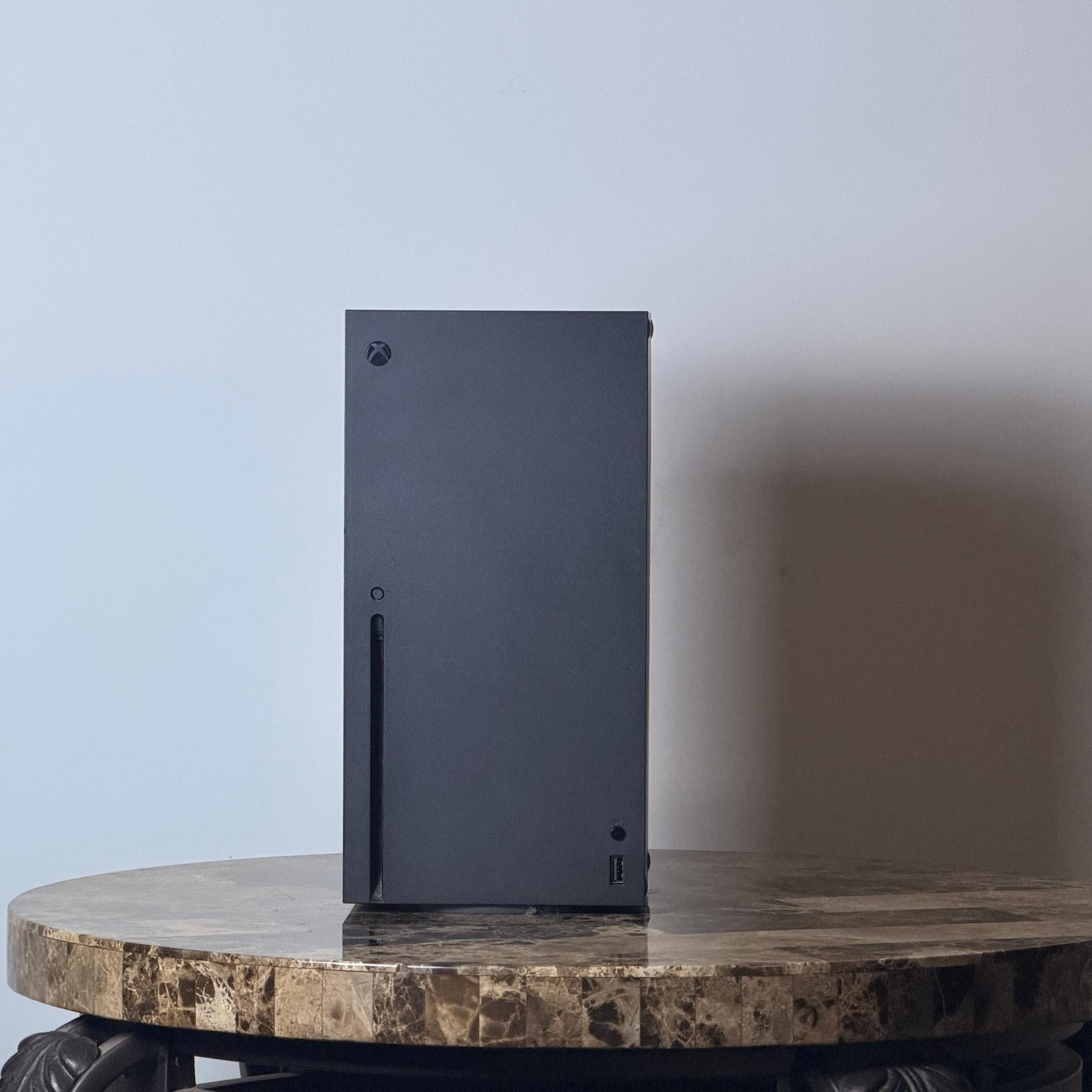 FREE SHIPPING 🎮 Like New XBOX Series X Console 🎮