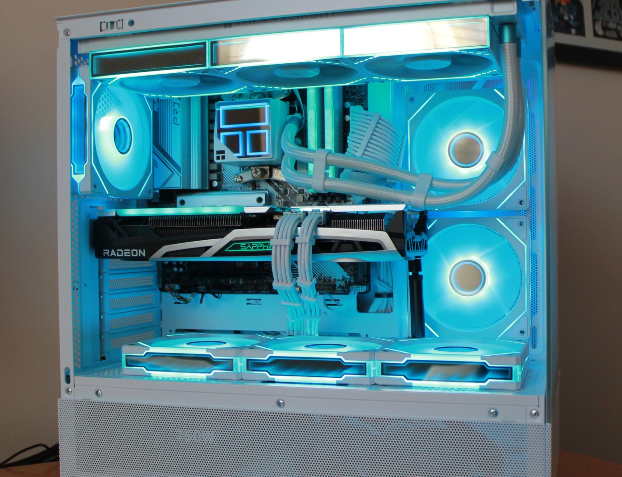 White Beast 6700XT 12GB, Ryzen 5 7600 , 32GB RAM