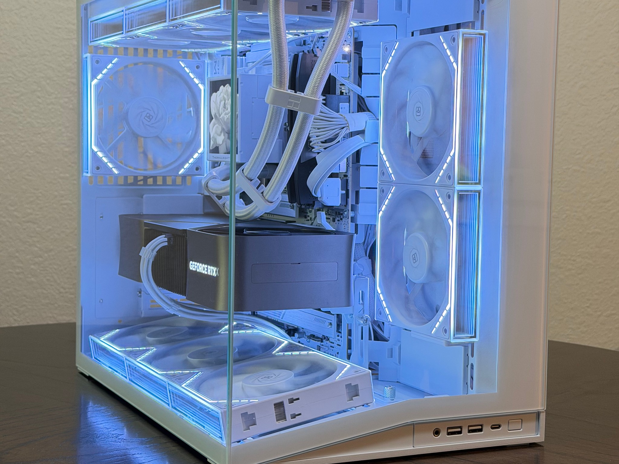 Premium White Gaming PC - RTX 4080 FE 16GB | Ultra 7 265K (20 Cores) | 32GB DDR5 | 2TB Gen4 NVMe SSD