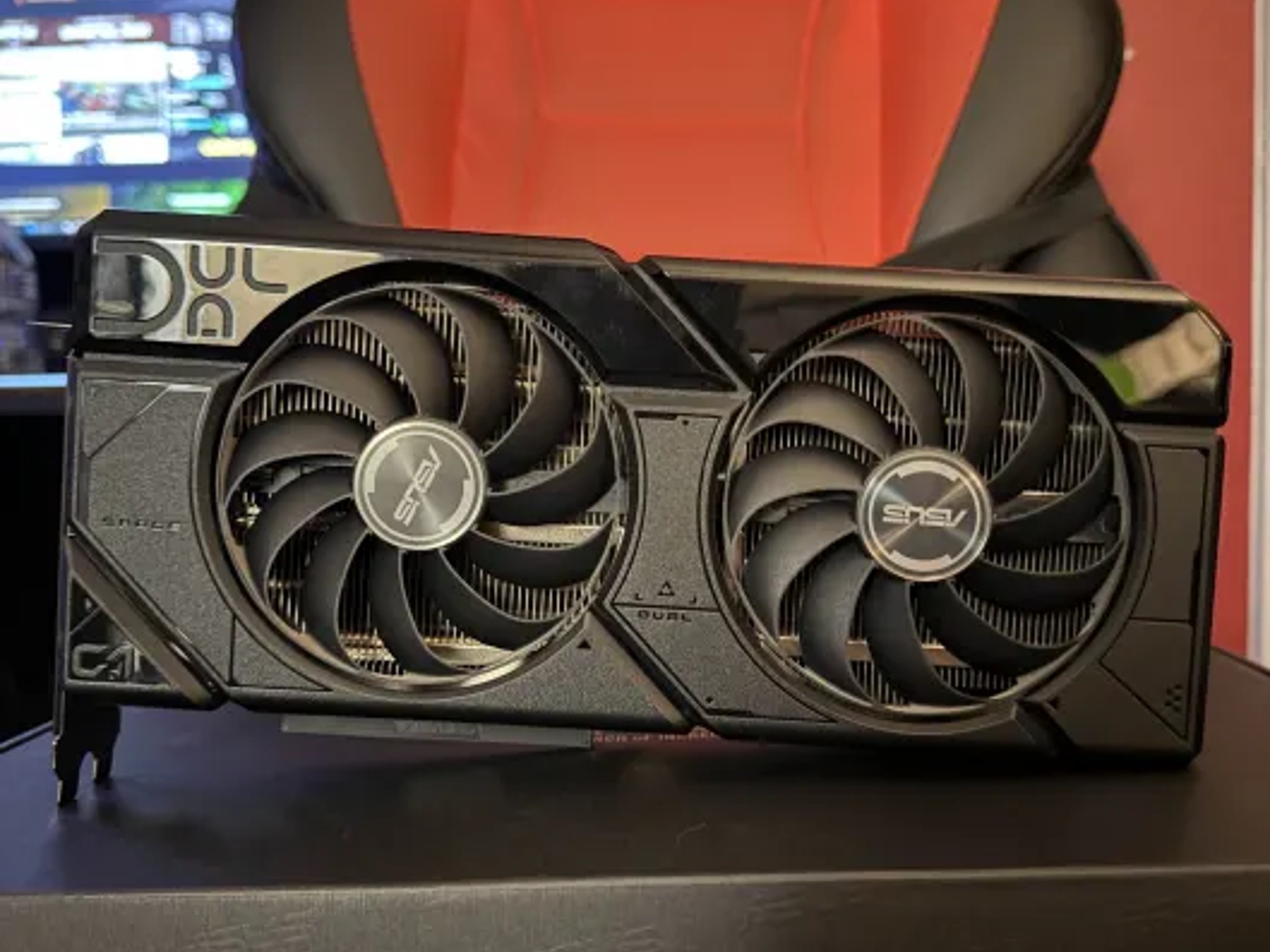 ASUS Dual Fan 7800XT 16GB