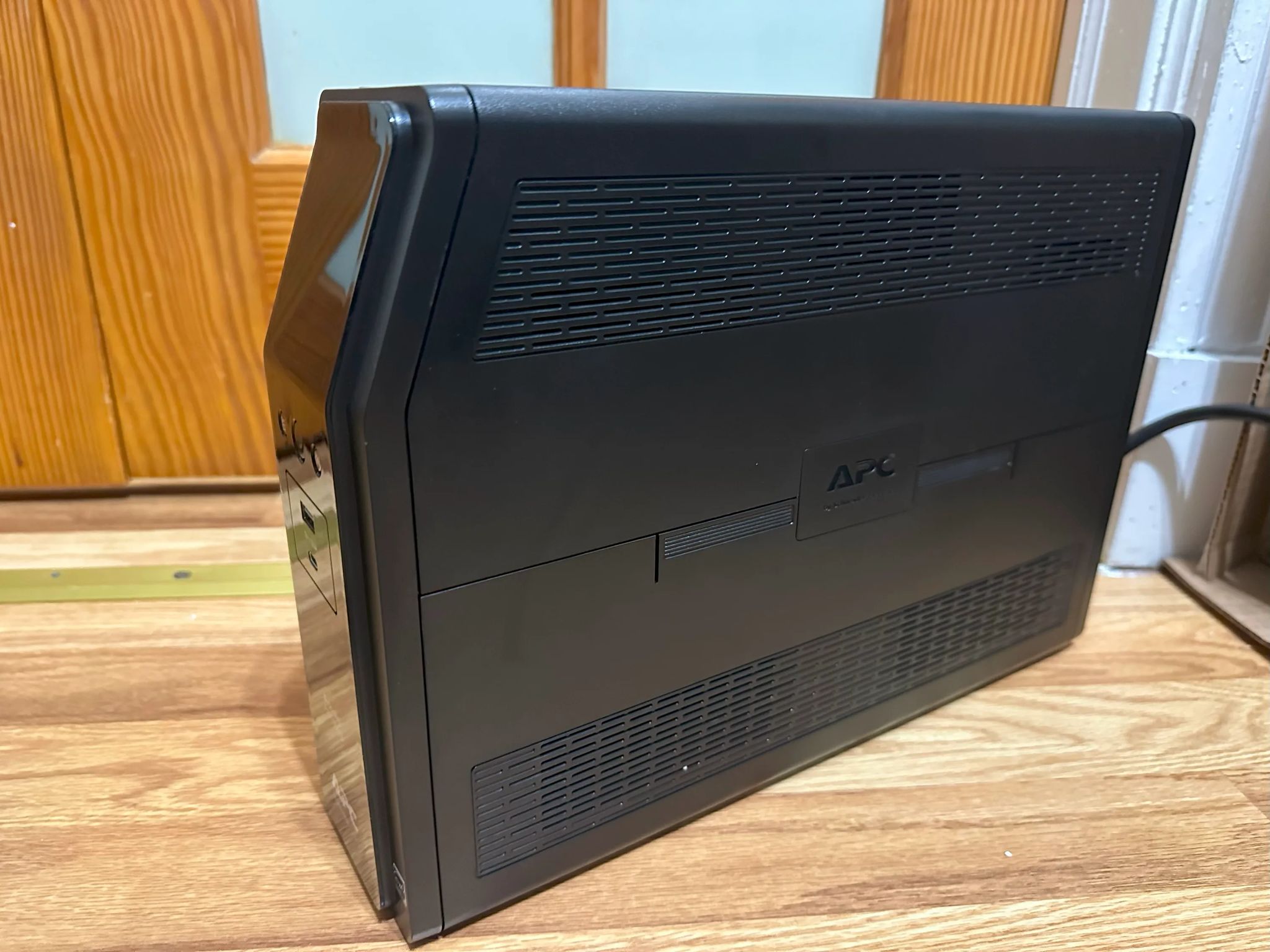 APC Back-UPS 1000 S (Battery Never Used)