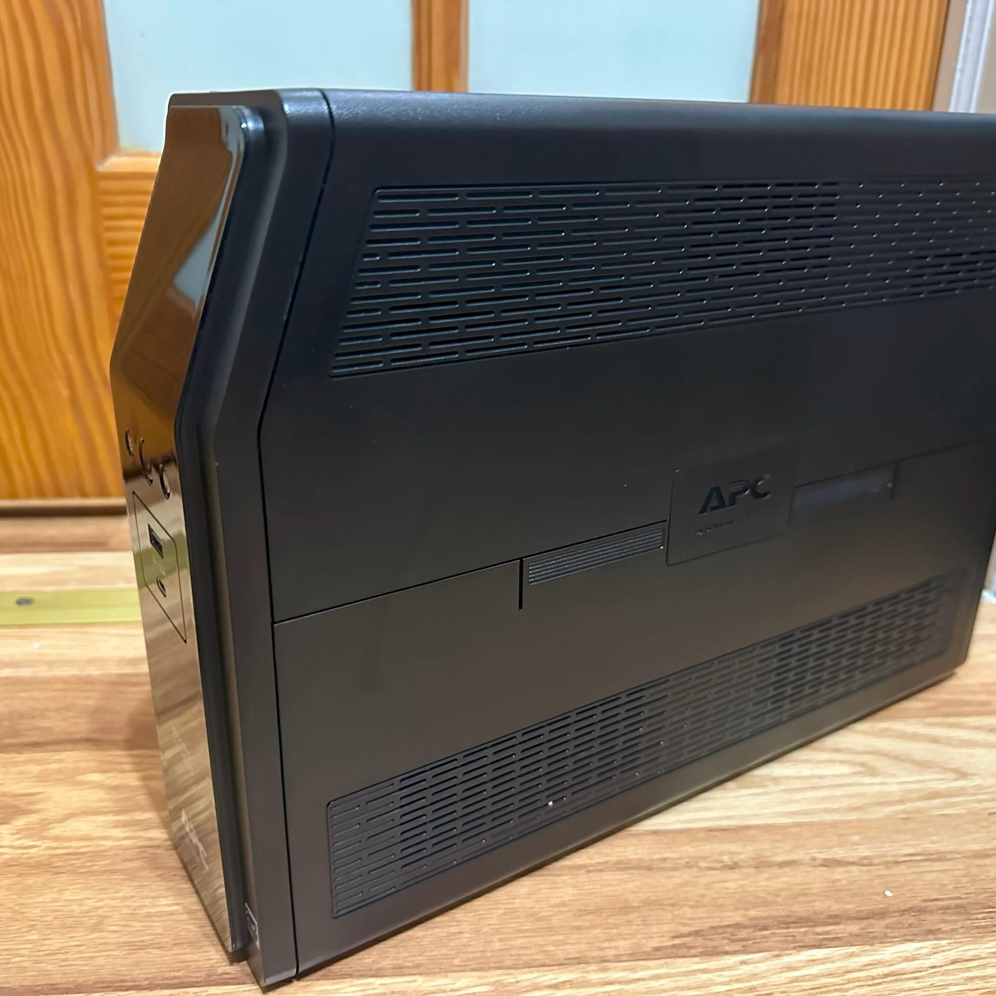 APC Back-UPS 1000 S (Battery Never Used)
