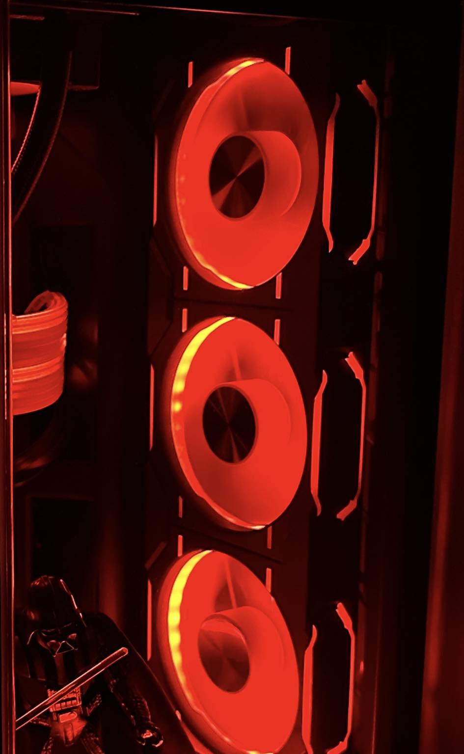 Used like new Phanteks D30 Case Fans - 1-140mm, 3-120mm reverse blade