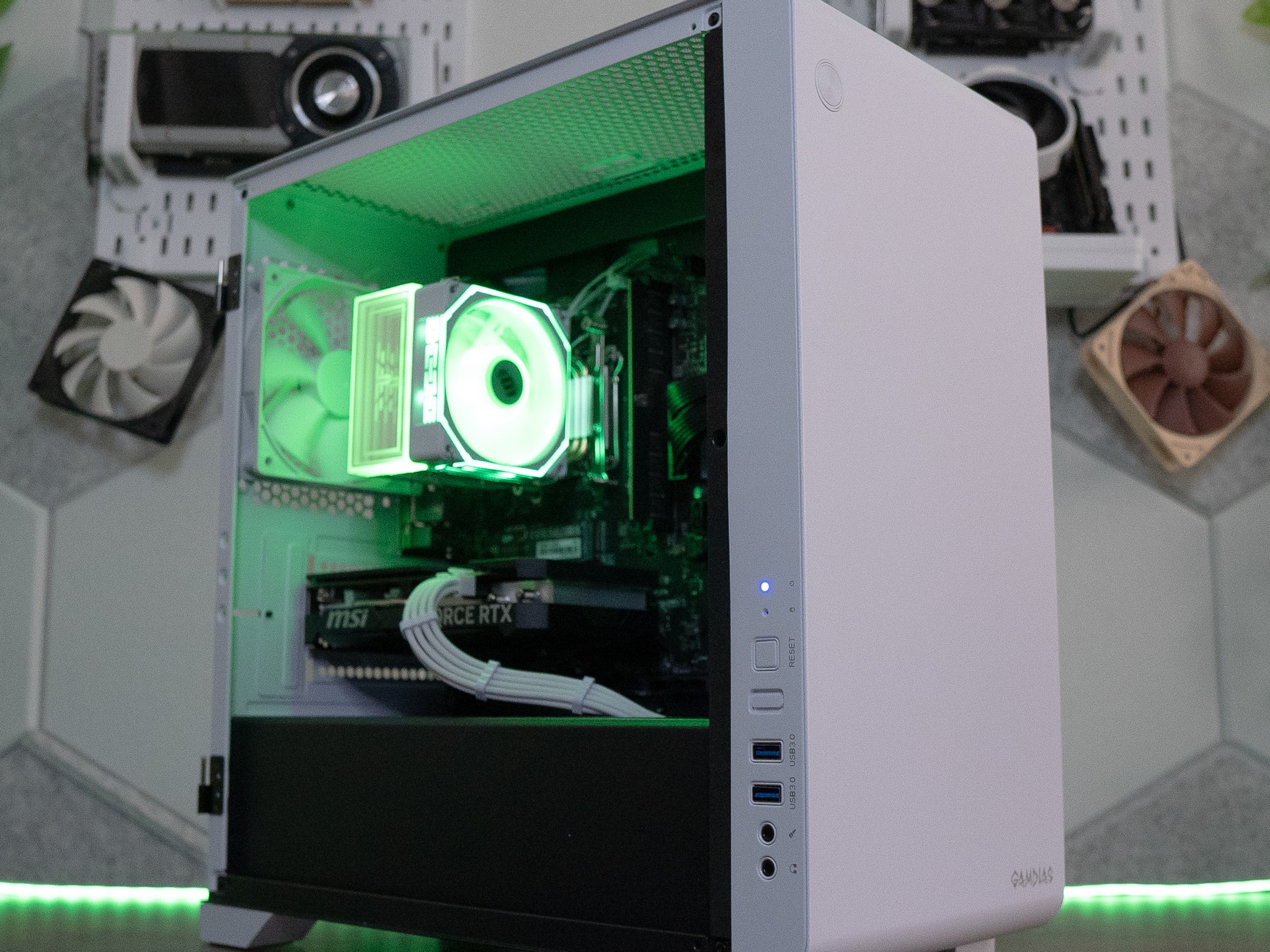 🧊🧊 | MSI RTX 4060Ti | RYZEN 5 7500F | 32GB DDR5 RAM | 1TB NVME SSD + 2TB HDD | Gold Guardian