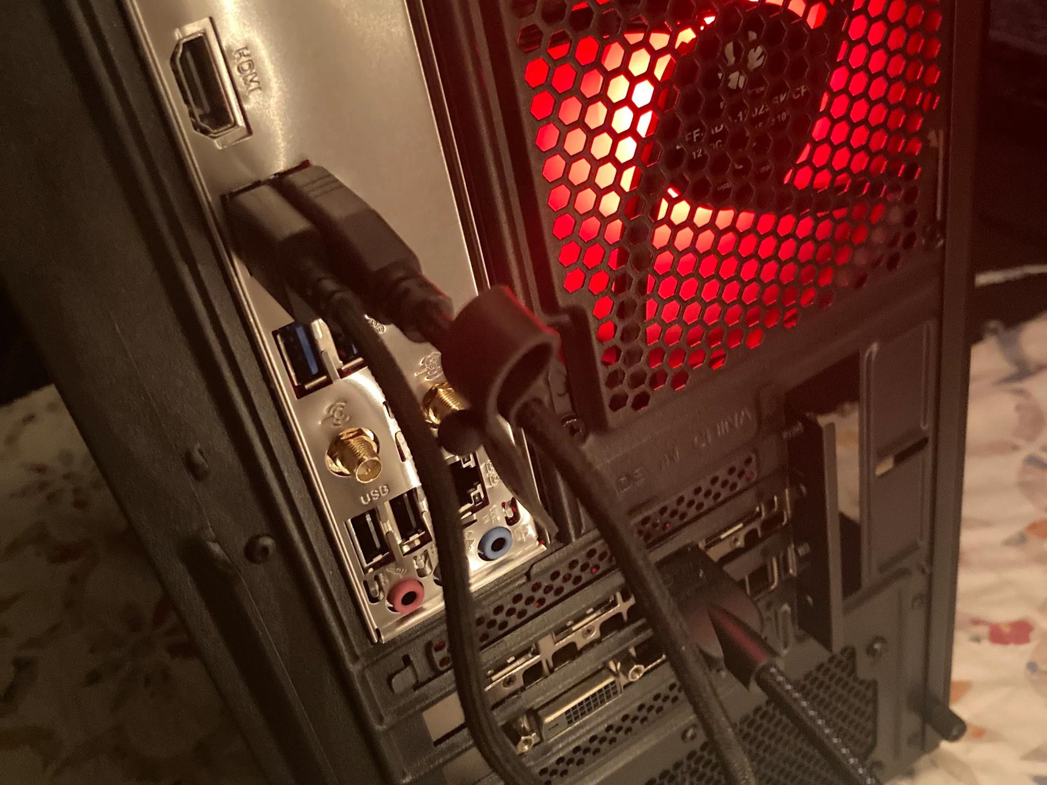 RED RYZEN 5 GTX 1070 BUDGET GAMING PC CLEAN AESTHETIC