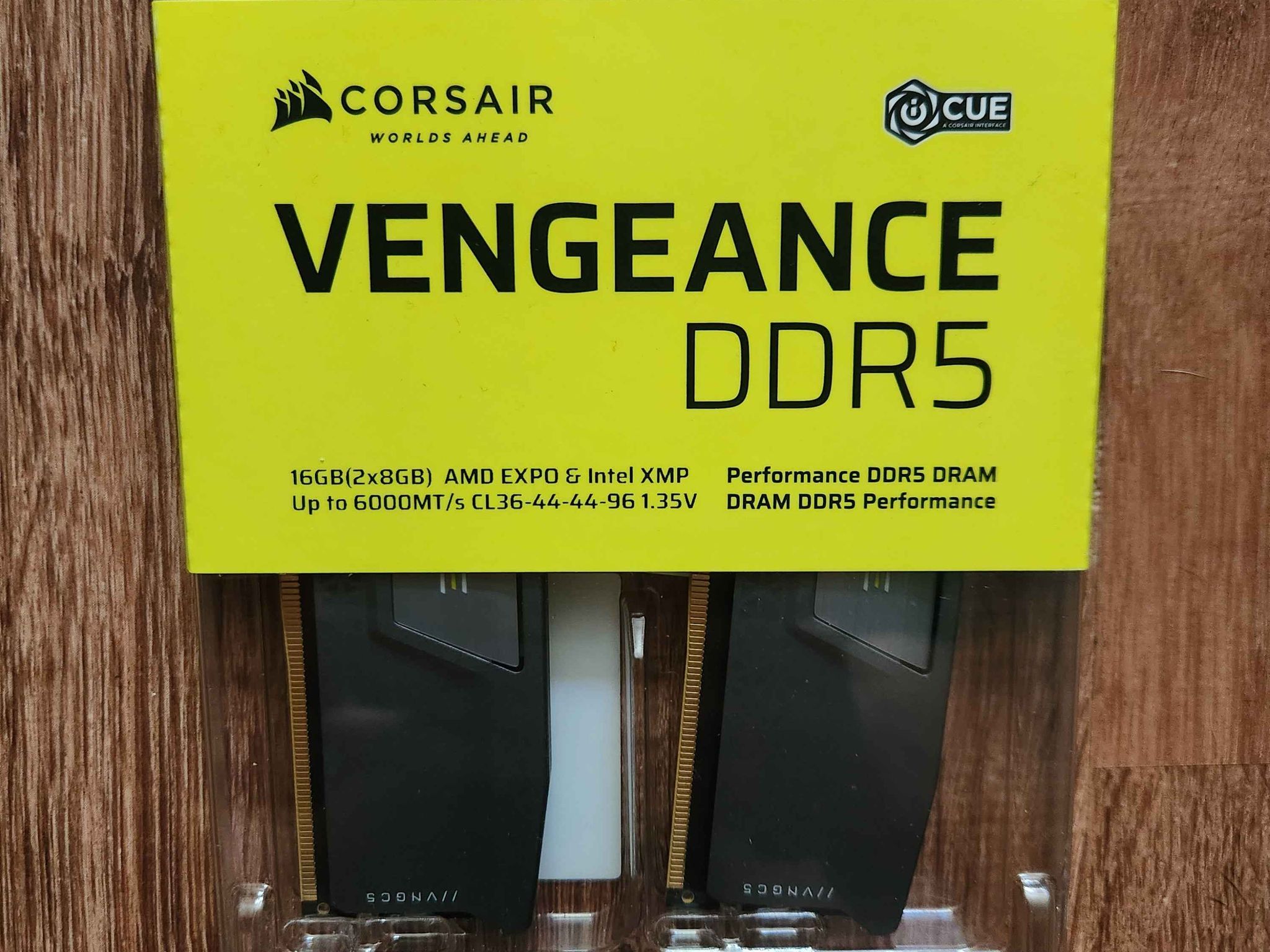 Corsair Vengeance 16GB (2x8GB) DDR5 6000 MT/s CL36