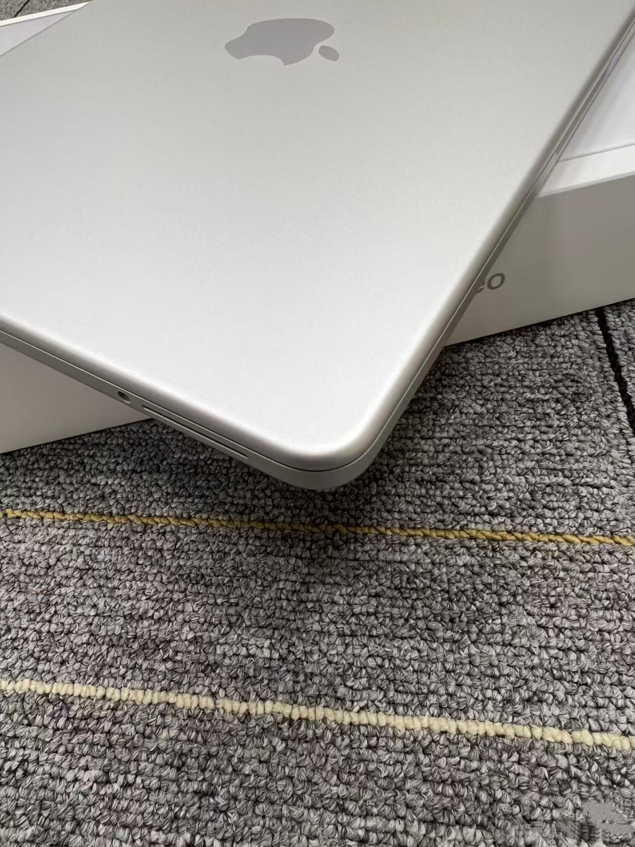 Apple MacBook Neo 13-inch A18 Pro 8GB 256GB SSD – Silver – Like