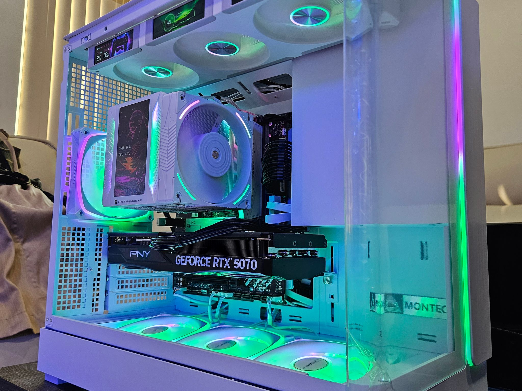 RTX 5070 Gaming PC • Ryzen 7 9700X • 1TB M.2 • Jonsbo ZC-360 • 32GB DDR5 • Clean White