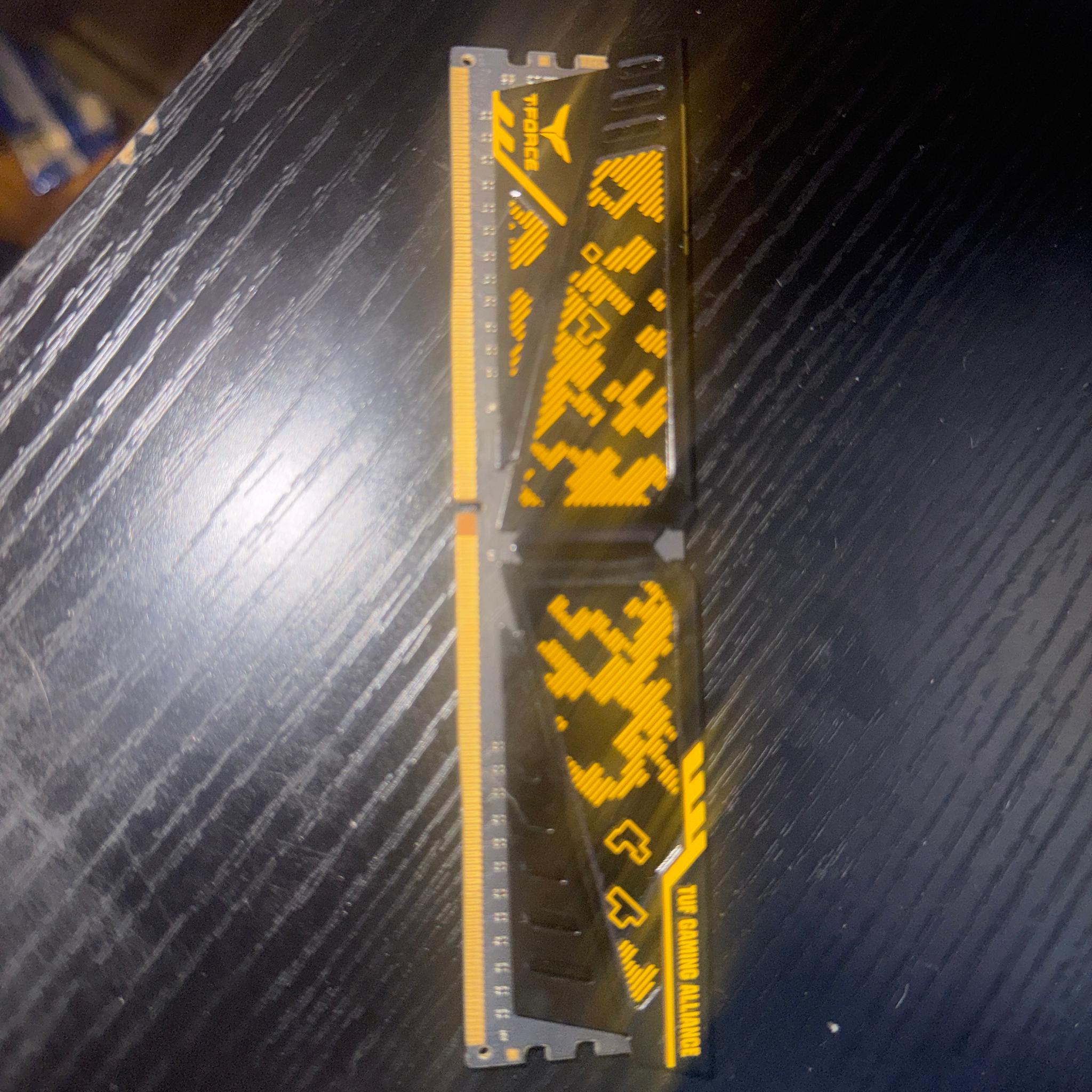 TEAMGROUP T-Force Delta TUF Gaming Alliance 16GB DDR4-3200 (2x8GB)