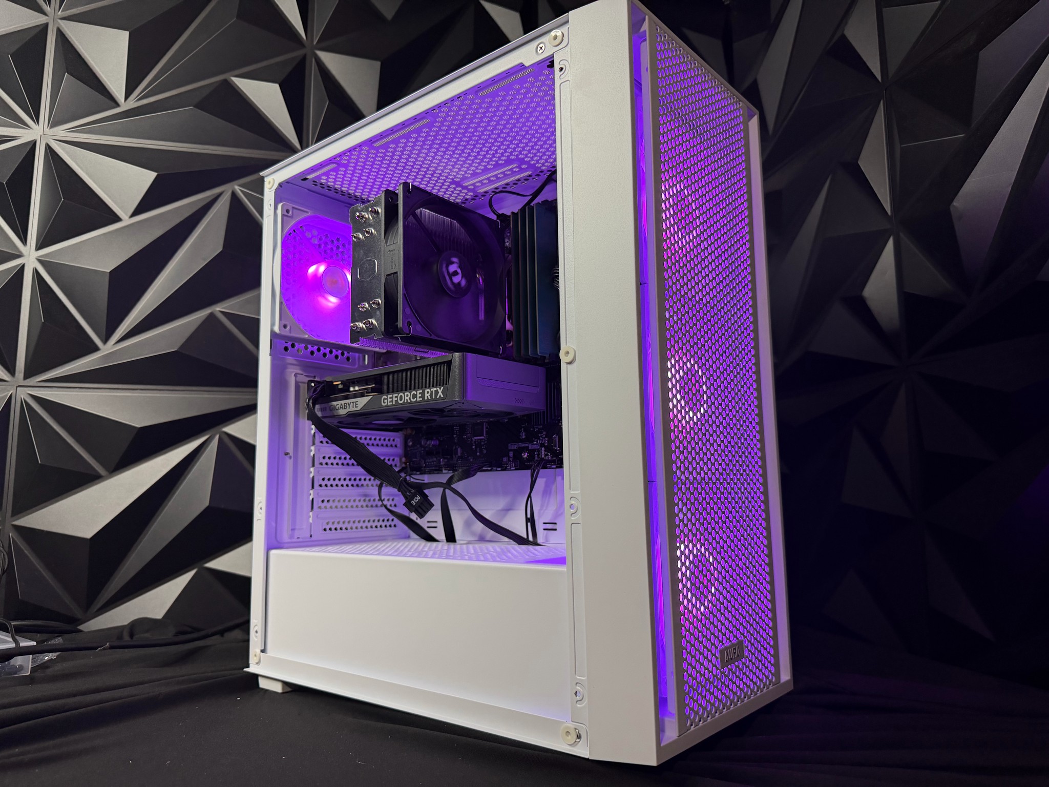 🚗🔥 THE STARTER CARTER 🔥🚗 i5 12500T| RTX 5060| 16 GB DDR4| 750GB NVMe| 650W PSU