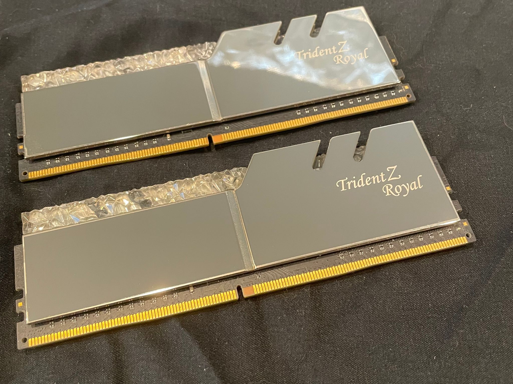 G.SKILL Trident Z Royal Series 16GB (2 x 8GB) DDR4 3200MHz CL16 RAM Kit - Polished Silver