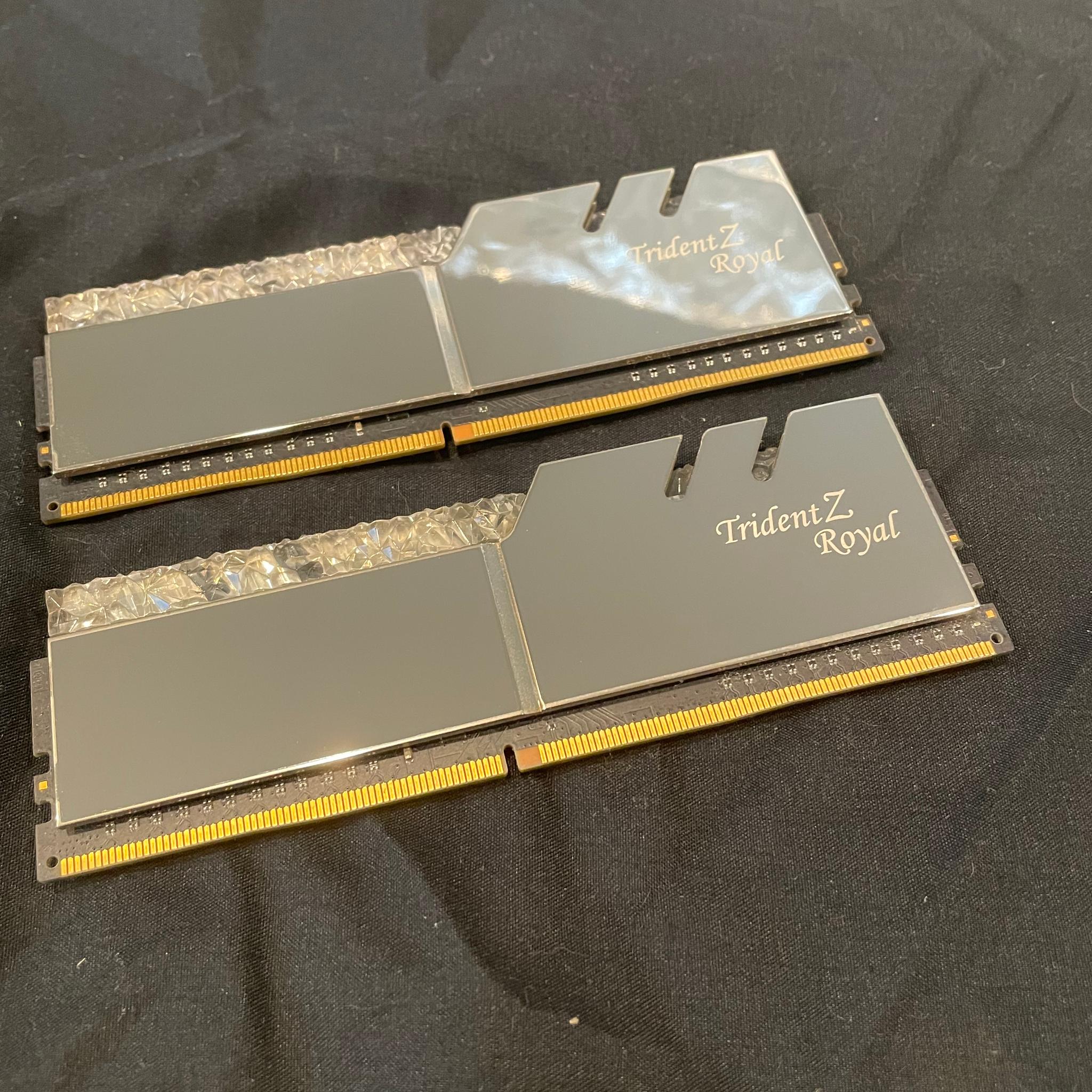 G.SKILL Trident Z Royal Series 16GB (2 x 8GB) DDR4 3200MHz CL16 RAM Kit - Polished Silver