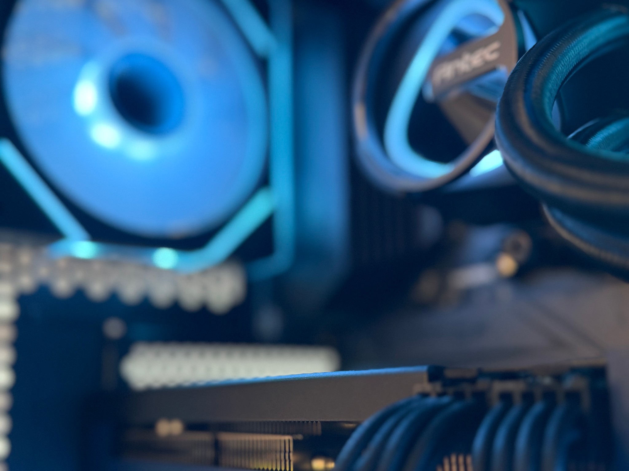 🔥 Gaming PC – Arc A750 SPARKLE ROC OC | Ryzen 5 5500 | WiFi | Windows 11 Pro | NZXT H5 Flow 🔥