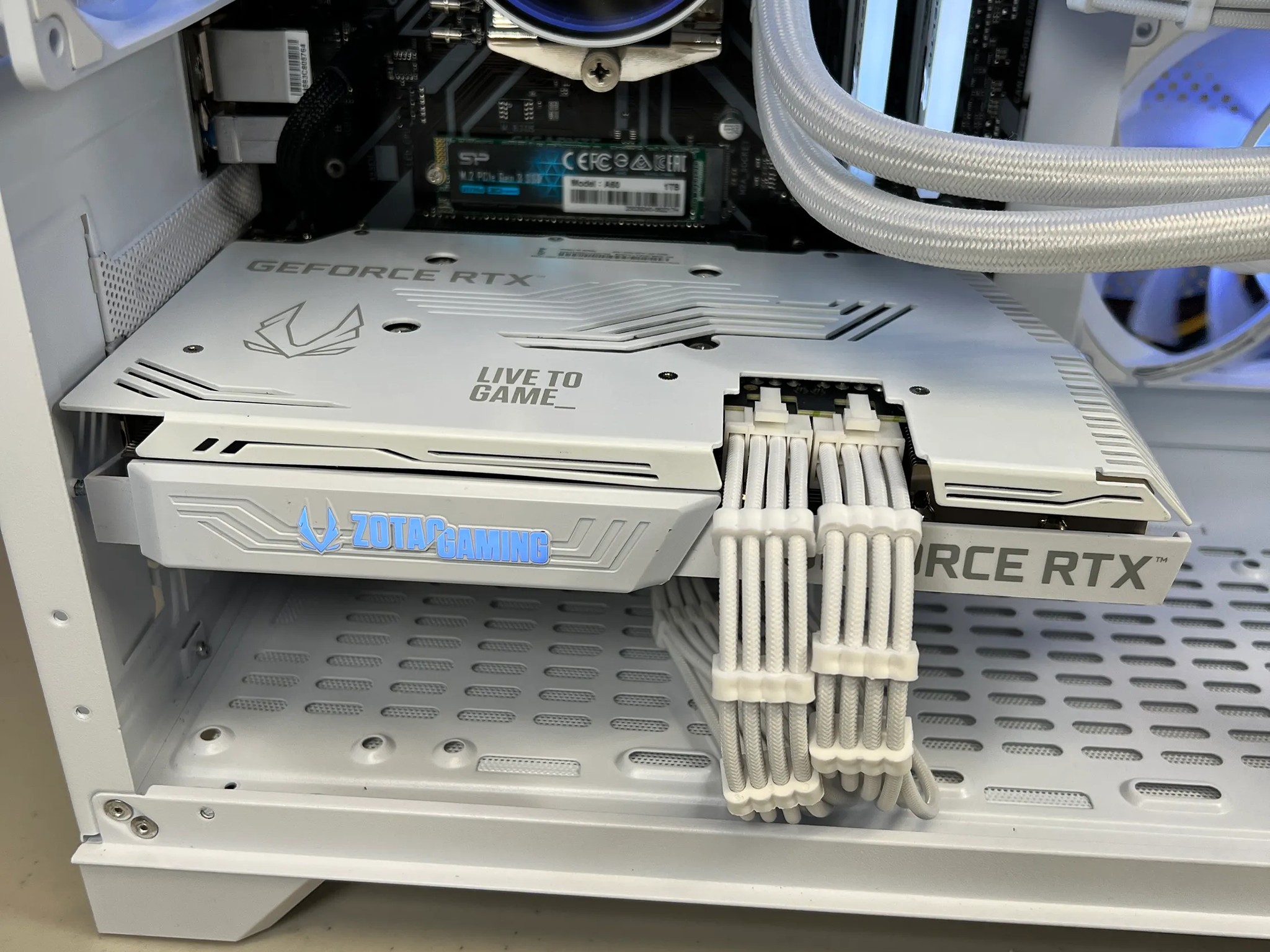 Ryzen 5 5600X RTX 3070 16GB RAM 1TB M.2 Gaming PC
