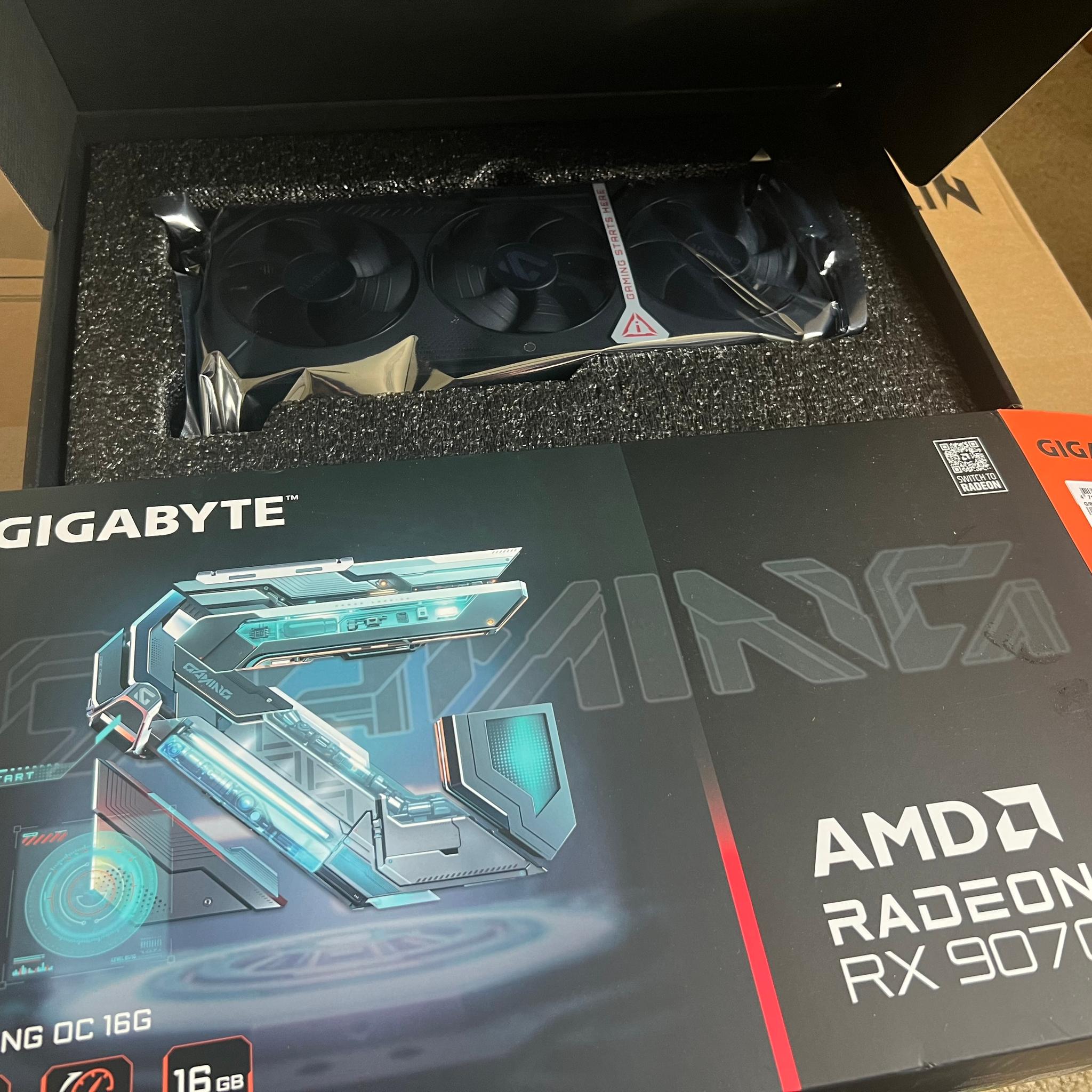 BNIB GIGABYTE RX 9070 XT GAMING OC 16G