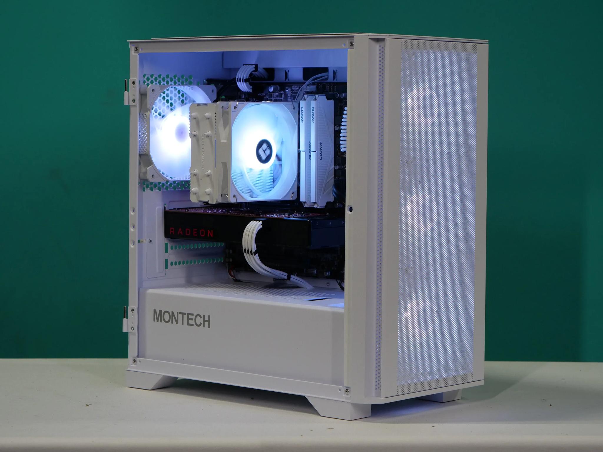 UCW Ready to Play Q170 "Thats about White" Build (i7-7700 + RX 580X 8gb + 16gb RAM)