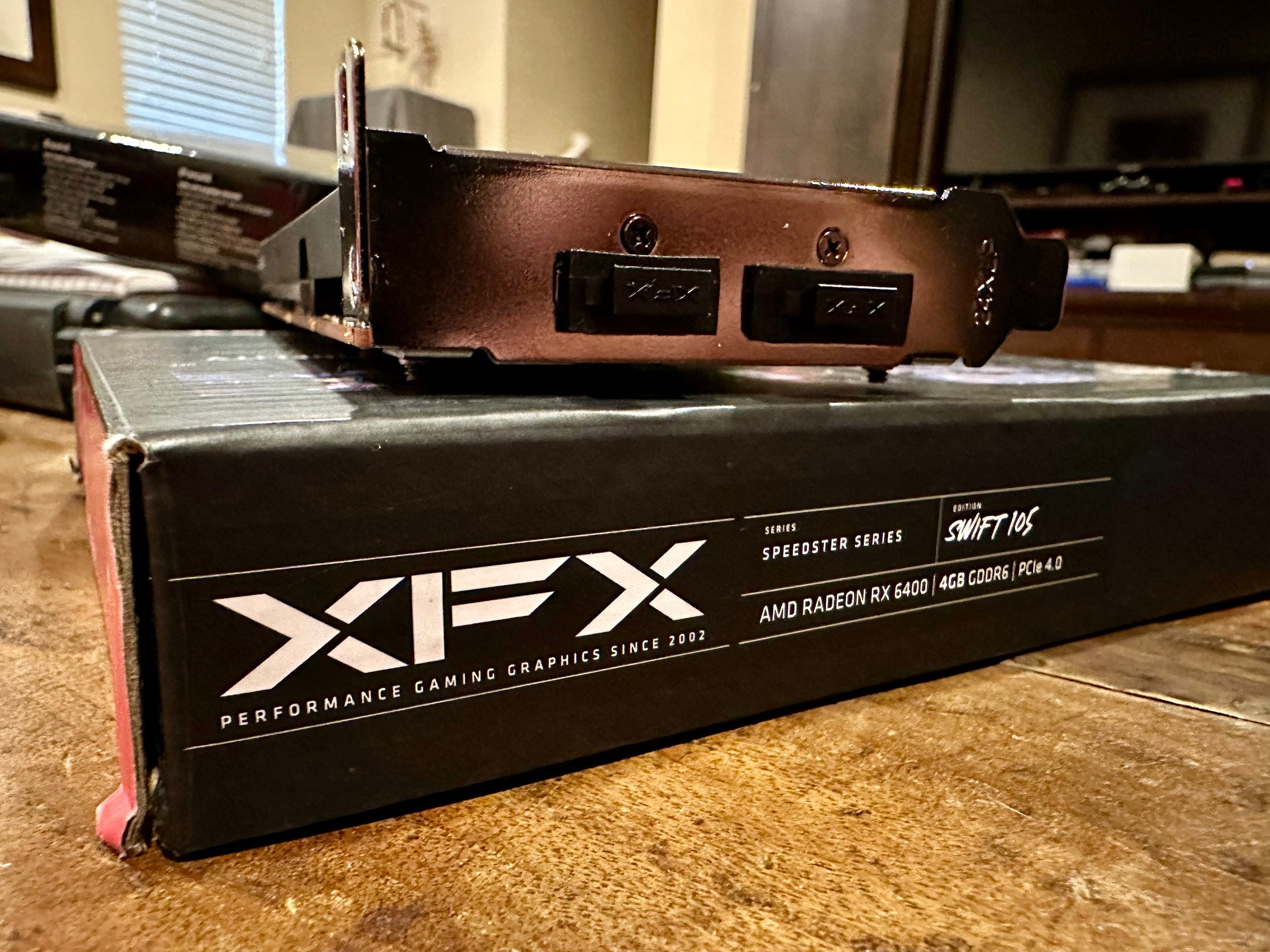 XFX RX 6400 Low Profile - Mint