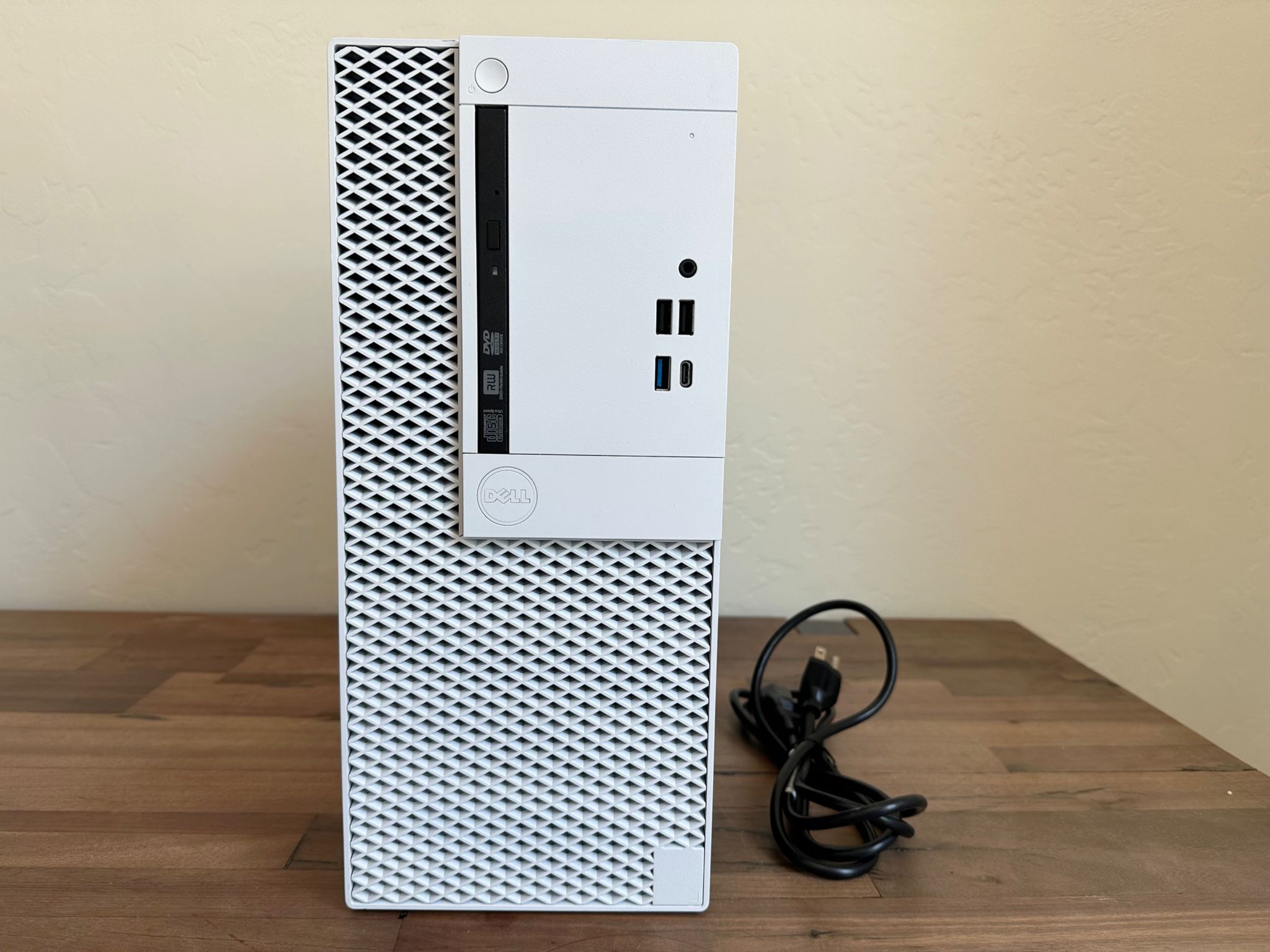 Budget Gaming PC | GTX 1650 | i7-6700 | 1TB SSD | 24GB RAM | Windows 11 Pro | WiFi