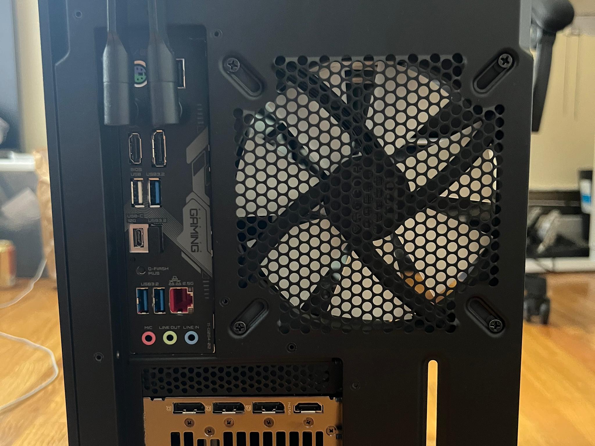“The Batman” Ryzen 7 7800X3D, RX 7800 XT, 32GB DDR5, 1.5TB NVMe
