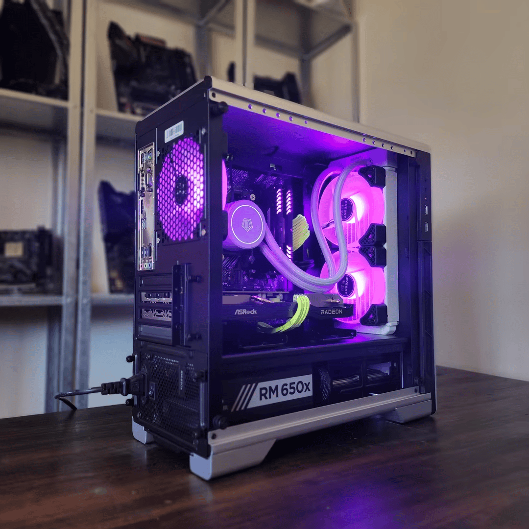 AMD Ryzen 5 3600 //  AMD Radeon RX 6600 8GB // Corsair Vengeance RGB 16GB 3200MHz