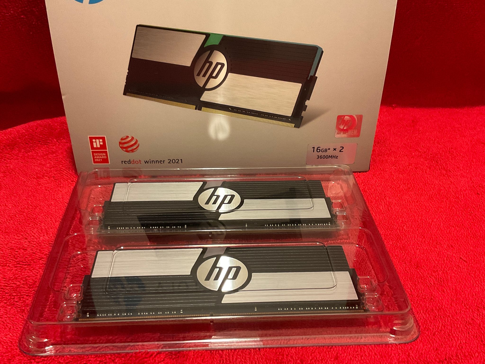 HP V10 DDR4 RGB 3600MHz 32GB (2 X 16GB) CL14-15-15-35