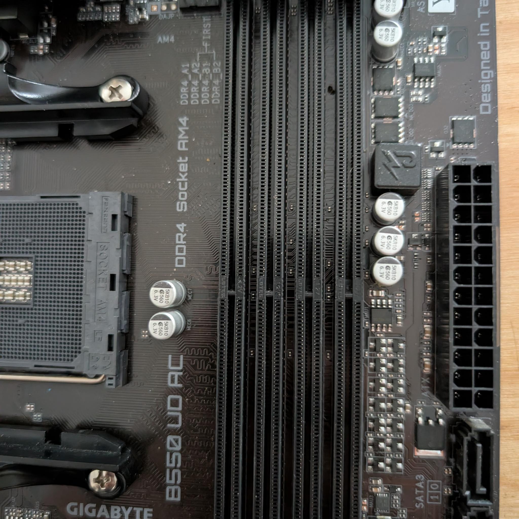 *PARTS* Gigabyte B550 UD AC ATX