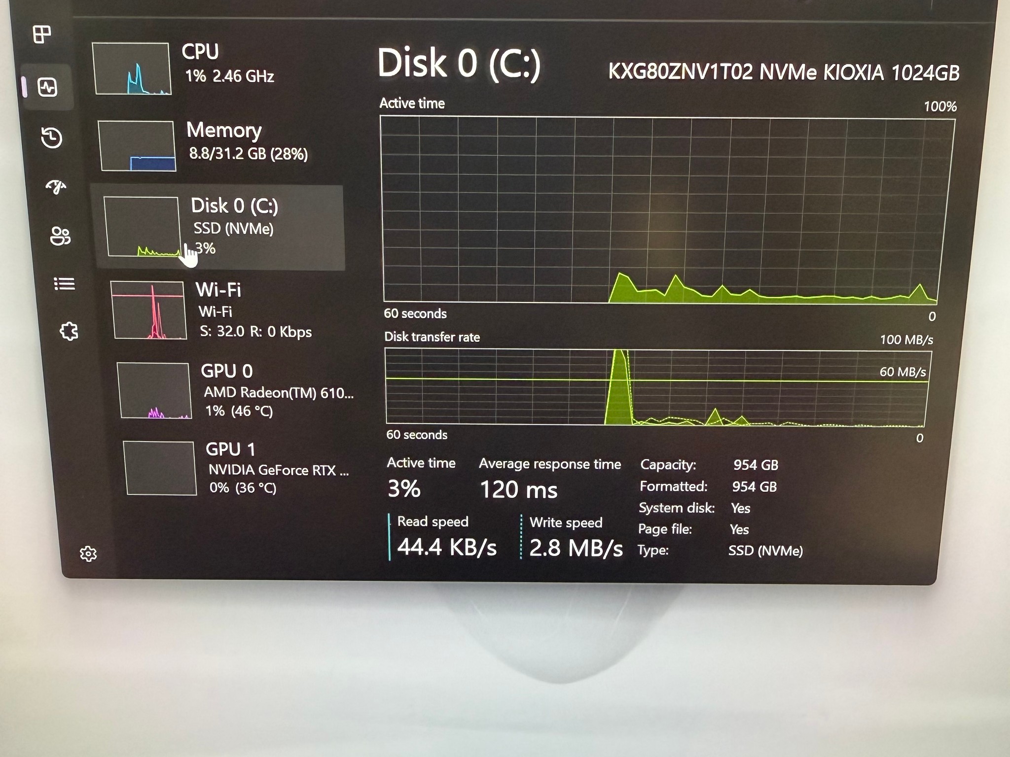 Alienware m16 R1 Gaming Laptop RTX 4070 Ryzen 9 7845HX 32GB RAM 1TB NVMe
