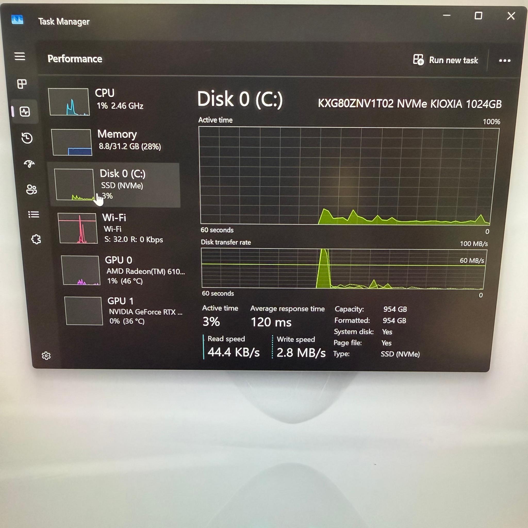 Alienware m16 R1 Gaming Laptop RTX 4070 Ryzen 9 7845HX 32GB RAM 1TB NVMe