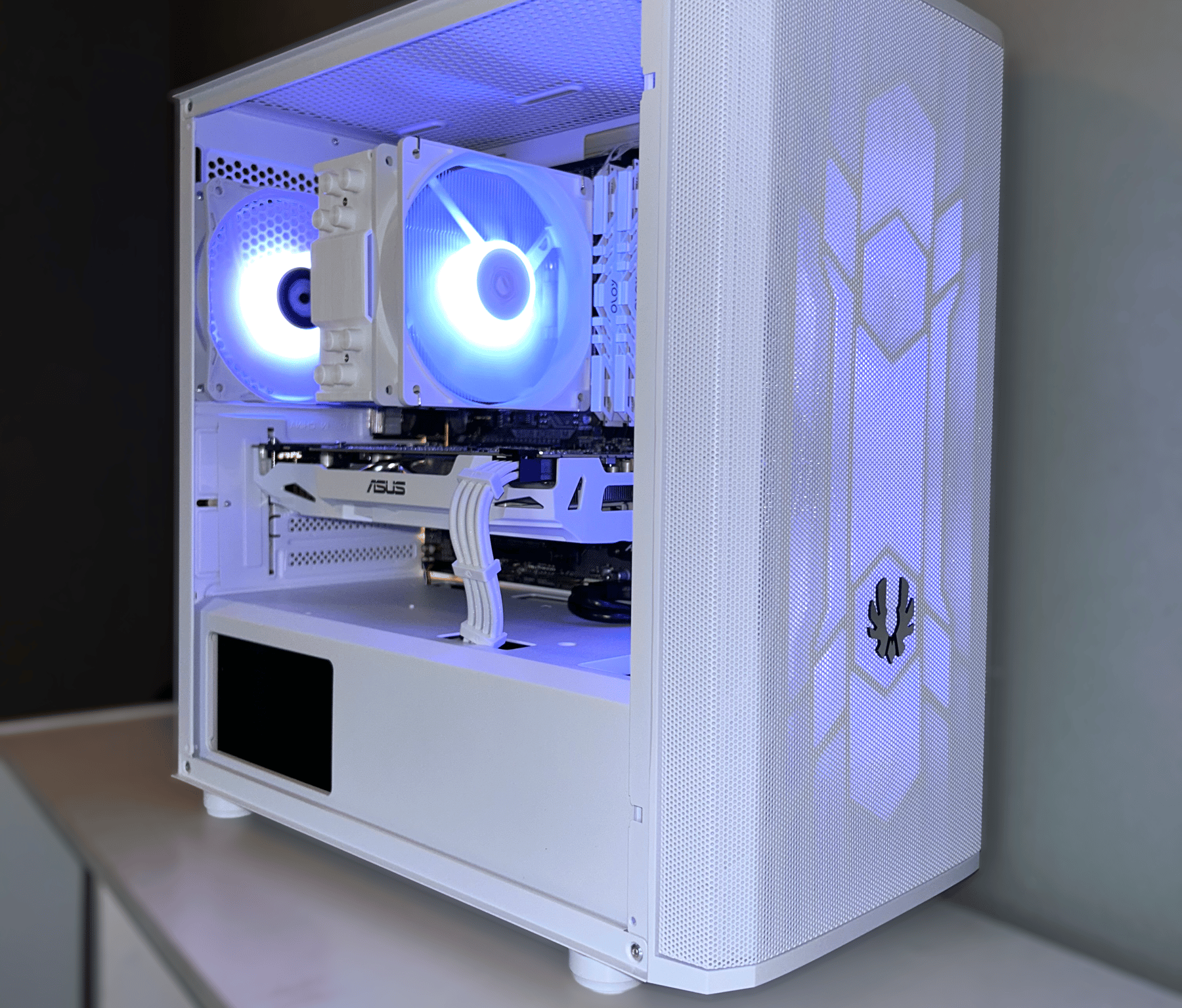 Custom White Gaming PC | GTX 1070 8Gb + Ryzen 5 2600