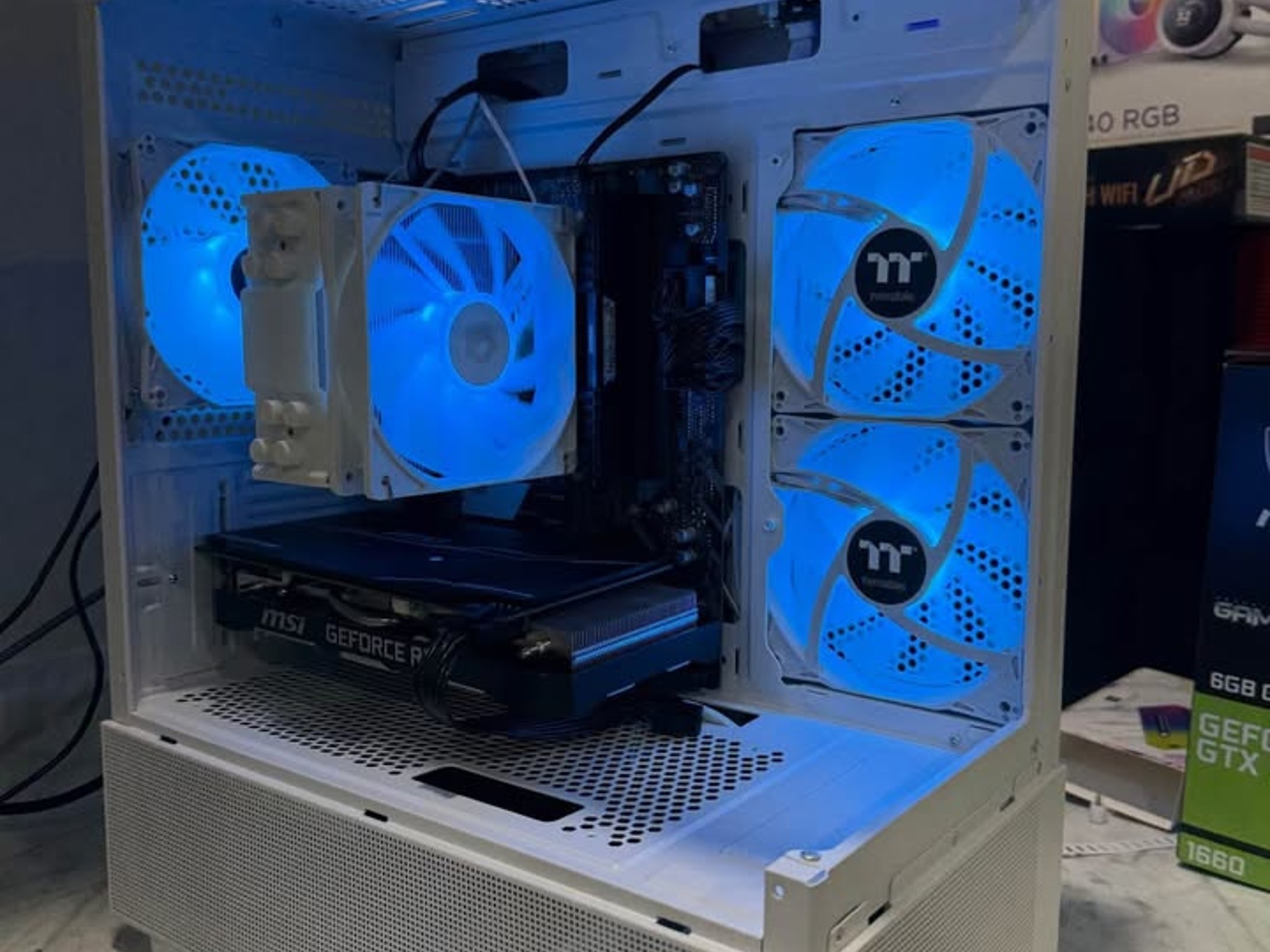 GAMING PC - RTX 2060 6GB - Ryzen 7 2700X - 16GB RAM - 1TB NVME