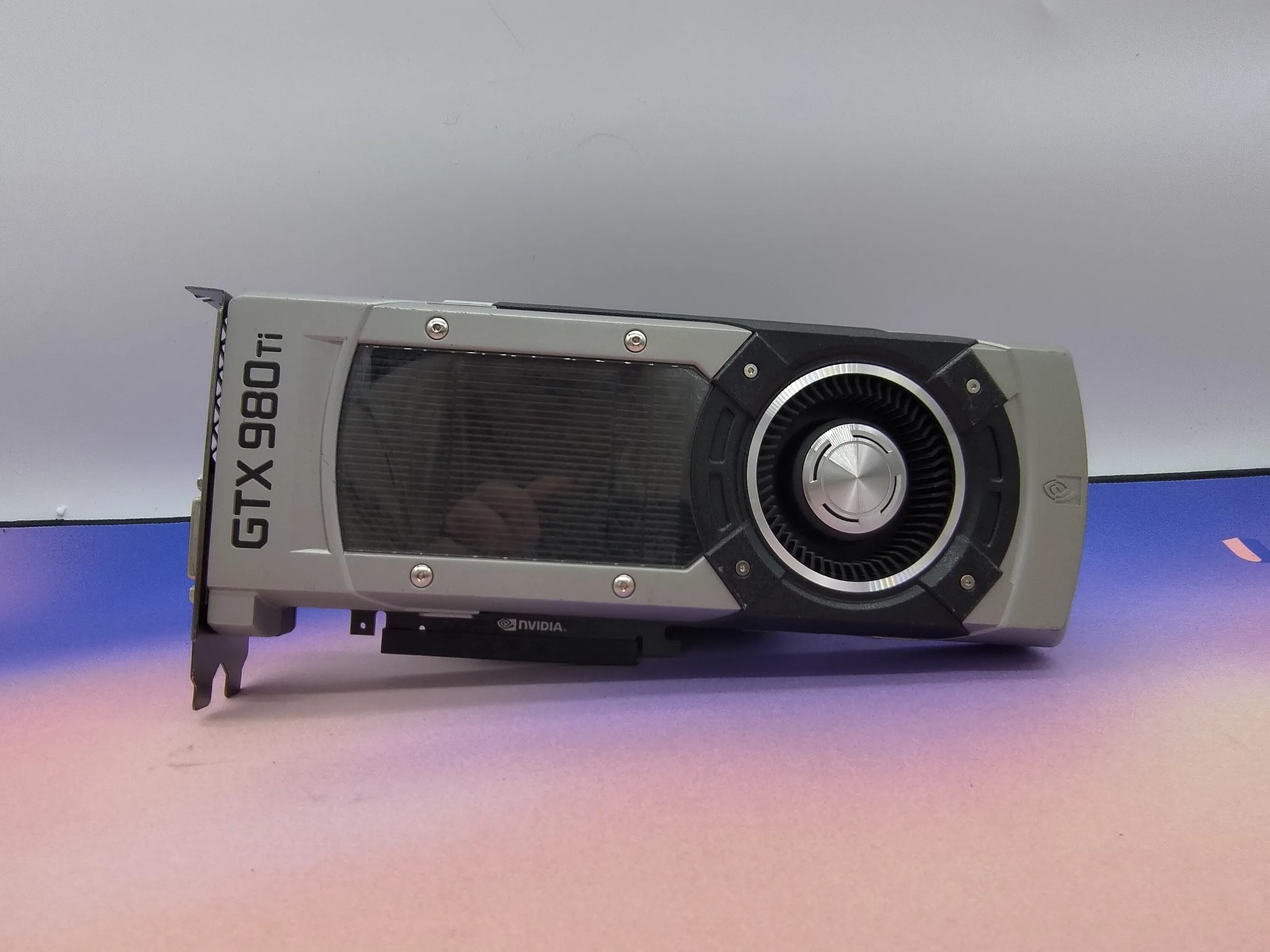 Nvidia GTX 980Ti Founder's Edition