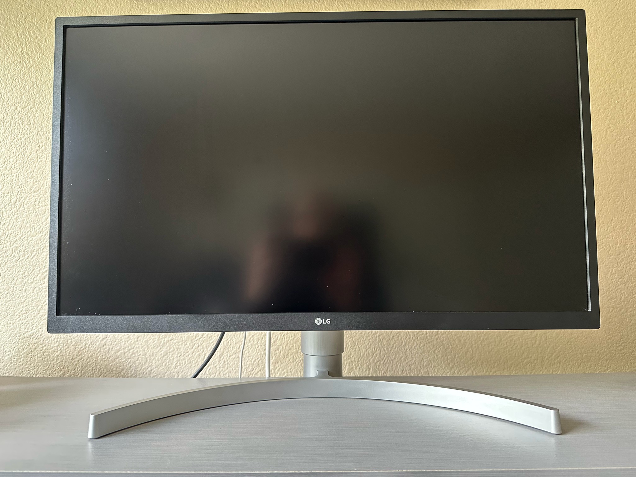 LG 27" 4K HDR FreeSync IPS Monitor