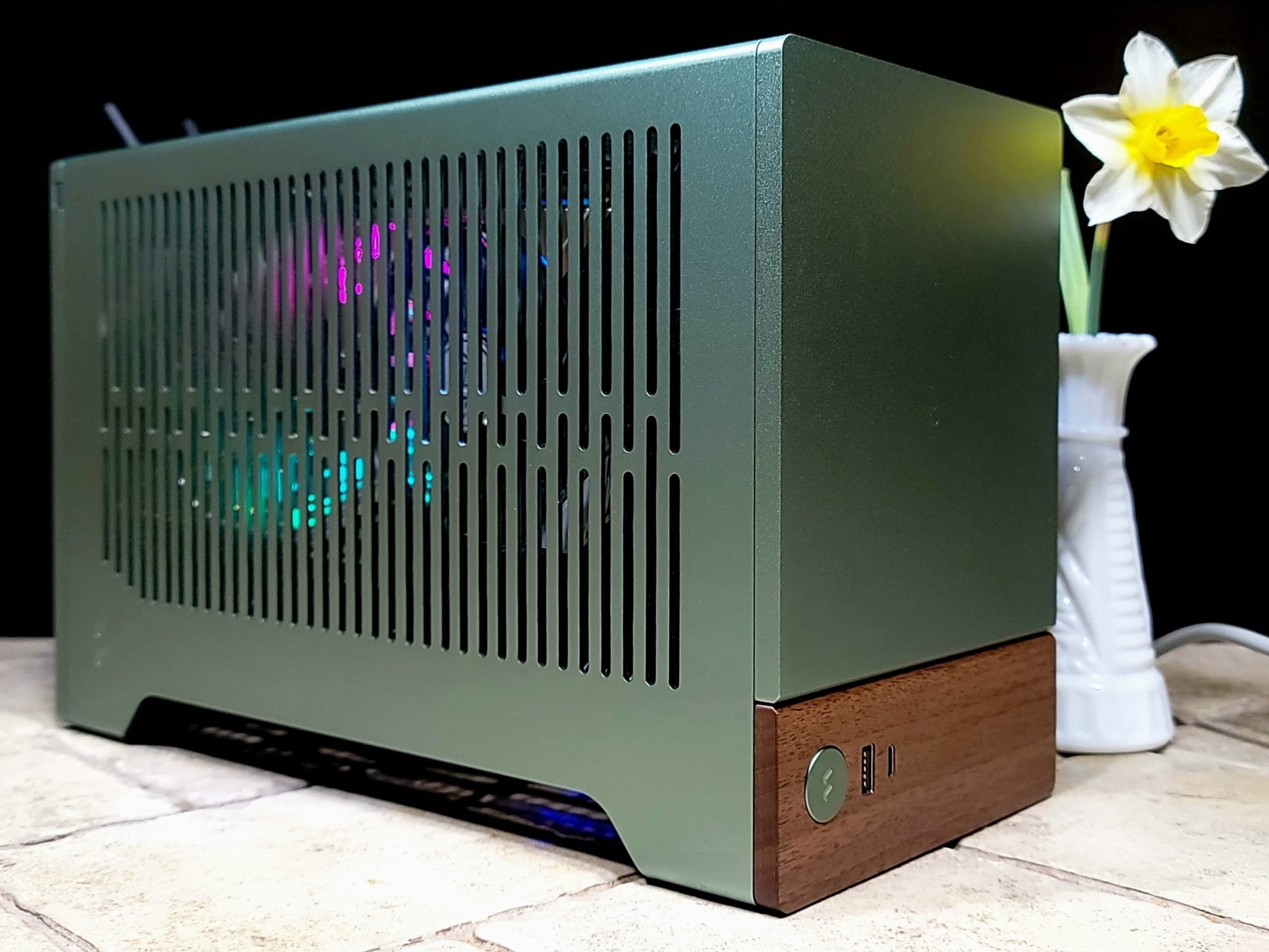 Pettit Classic--i3 13100F, RTX 3060 TI KO Edition, 64 GB RAM, Z690i, 1Tb NVMe, WiFi/BT/Ethernet