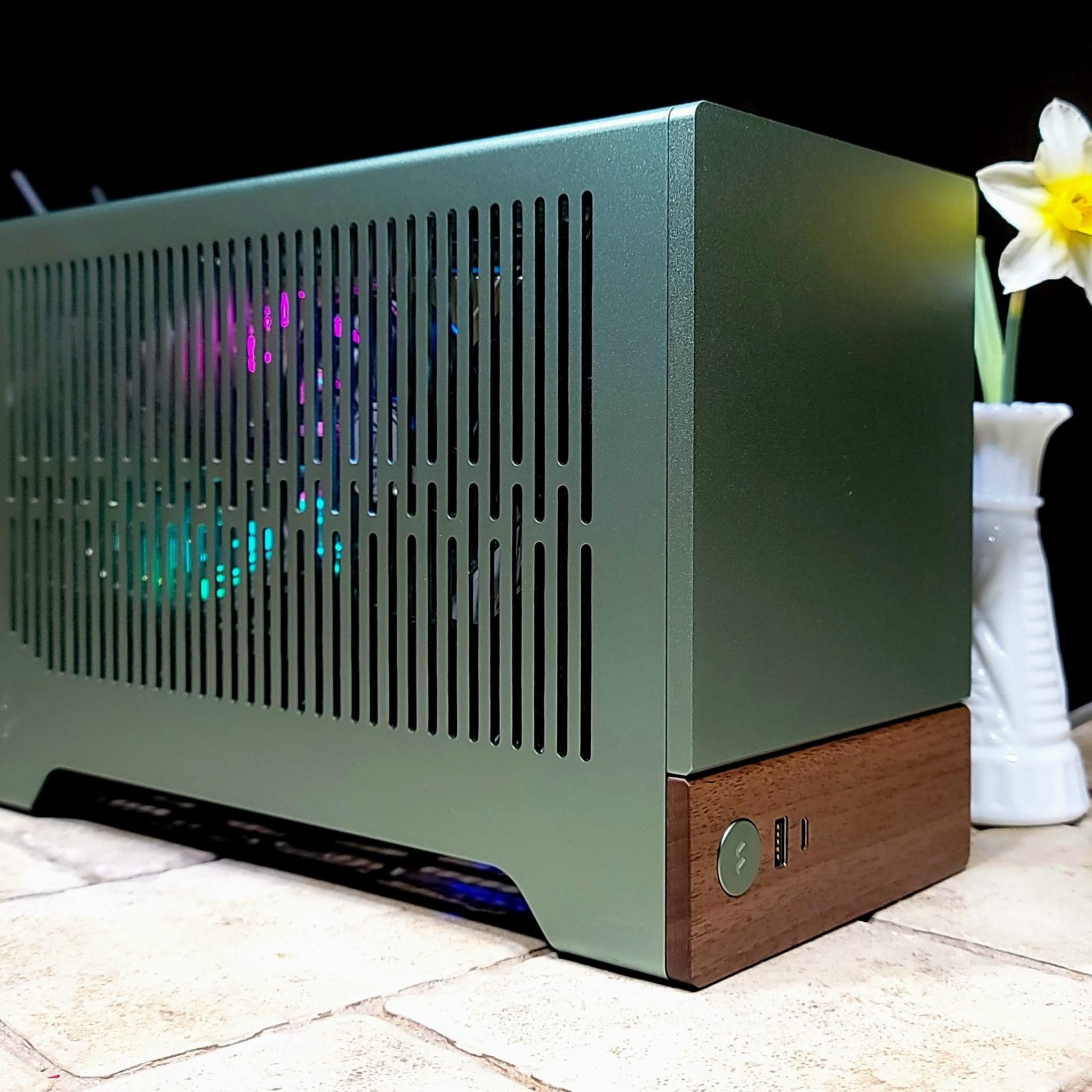 Pettit Classic--i3 13100F, RTX 3060 TI KO Edition, 64 GB RAM, Z690i, 1Tb NVMe, WiFi/BT/Ethernet