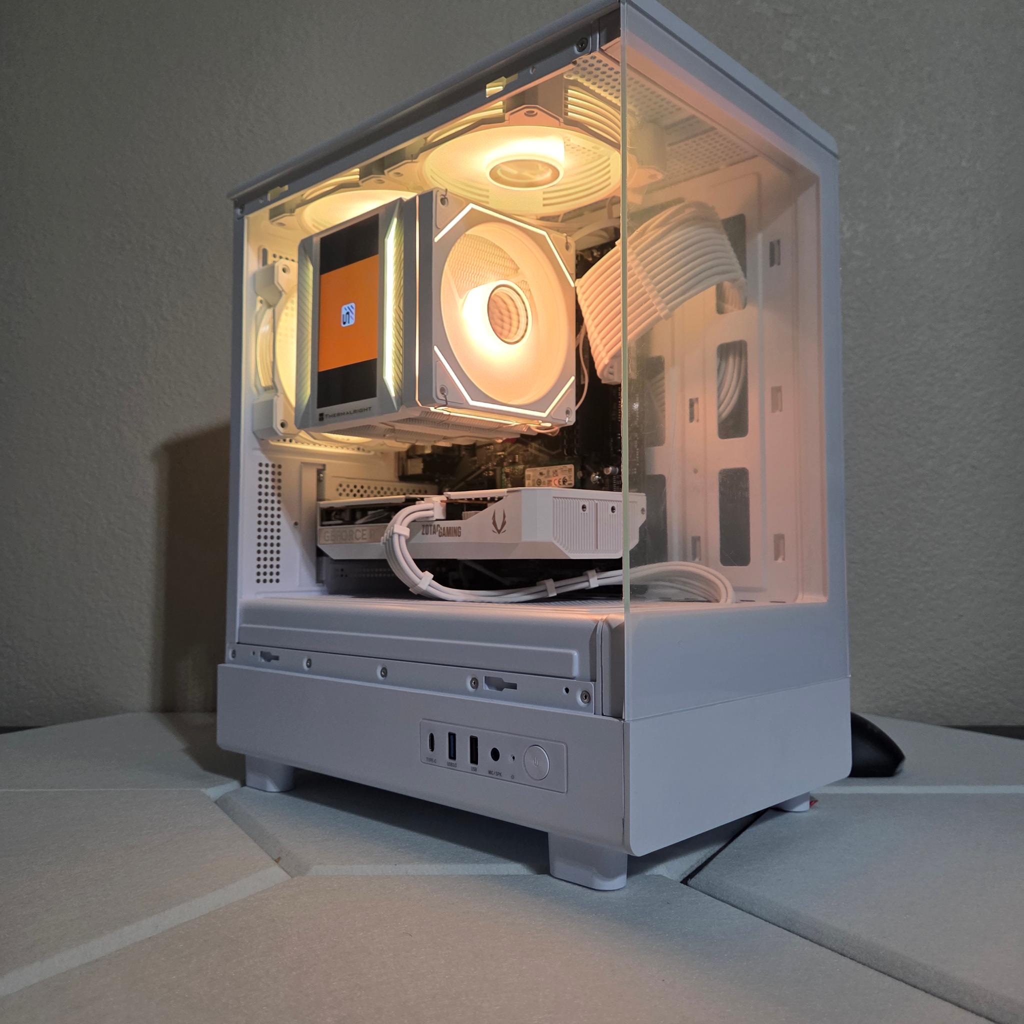 Orion Frost | White RTX 5060 Gaming PC ❄️🔥🤍⛄