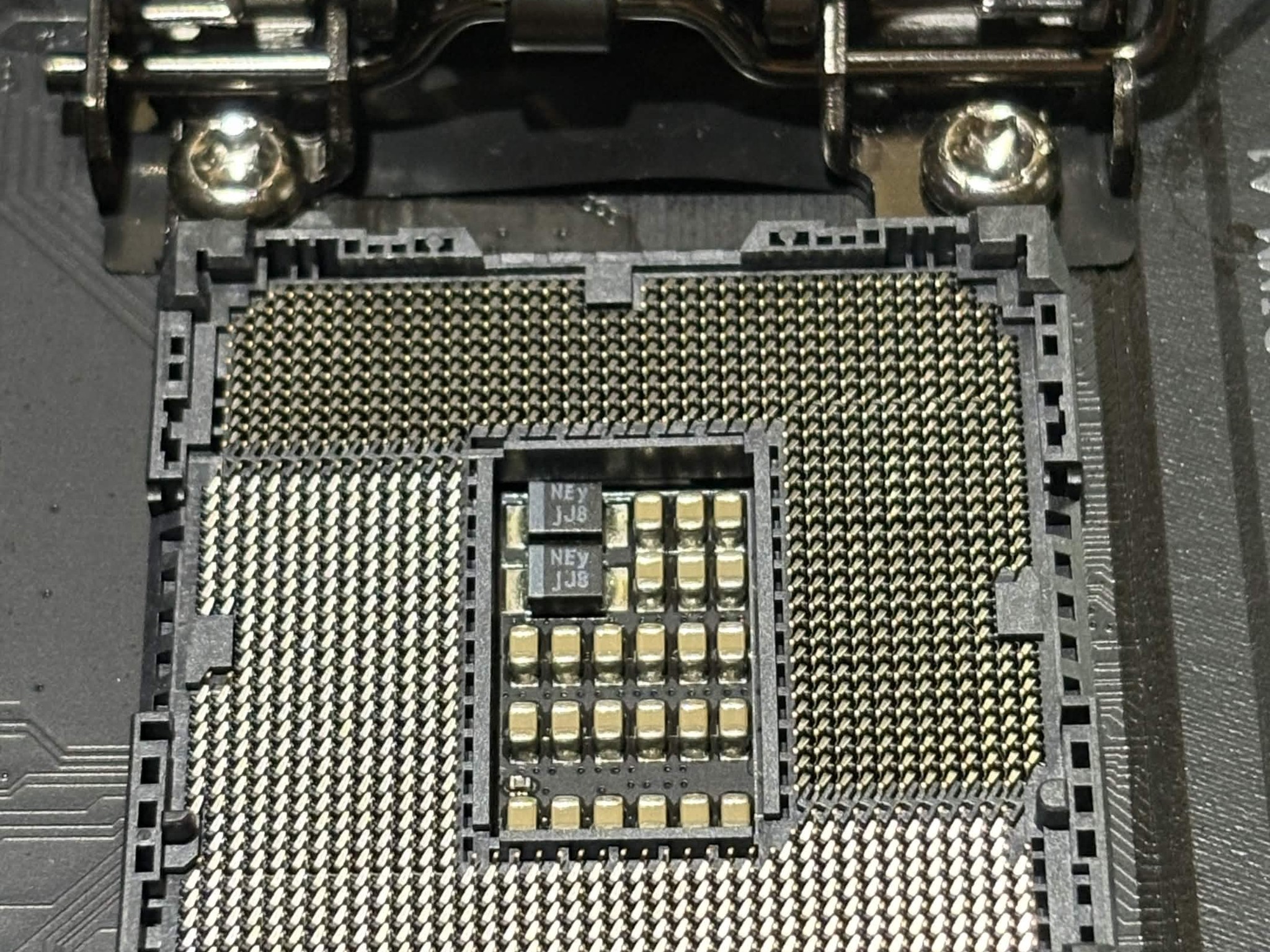 ASUS ROG Maximus XIII Hero Z590 LGA1200 ATX Motherboard | WiFi 6E | Tested Working