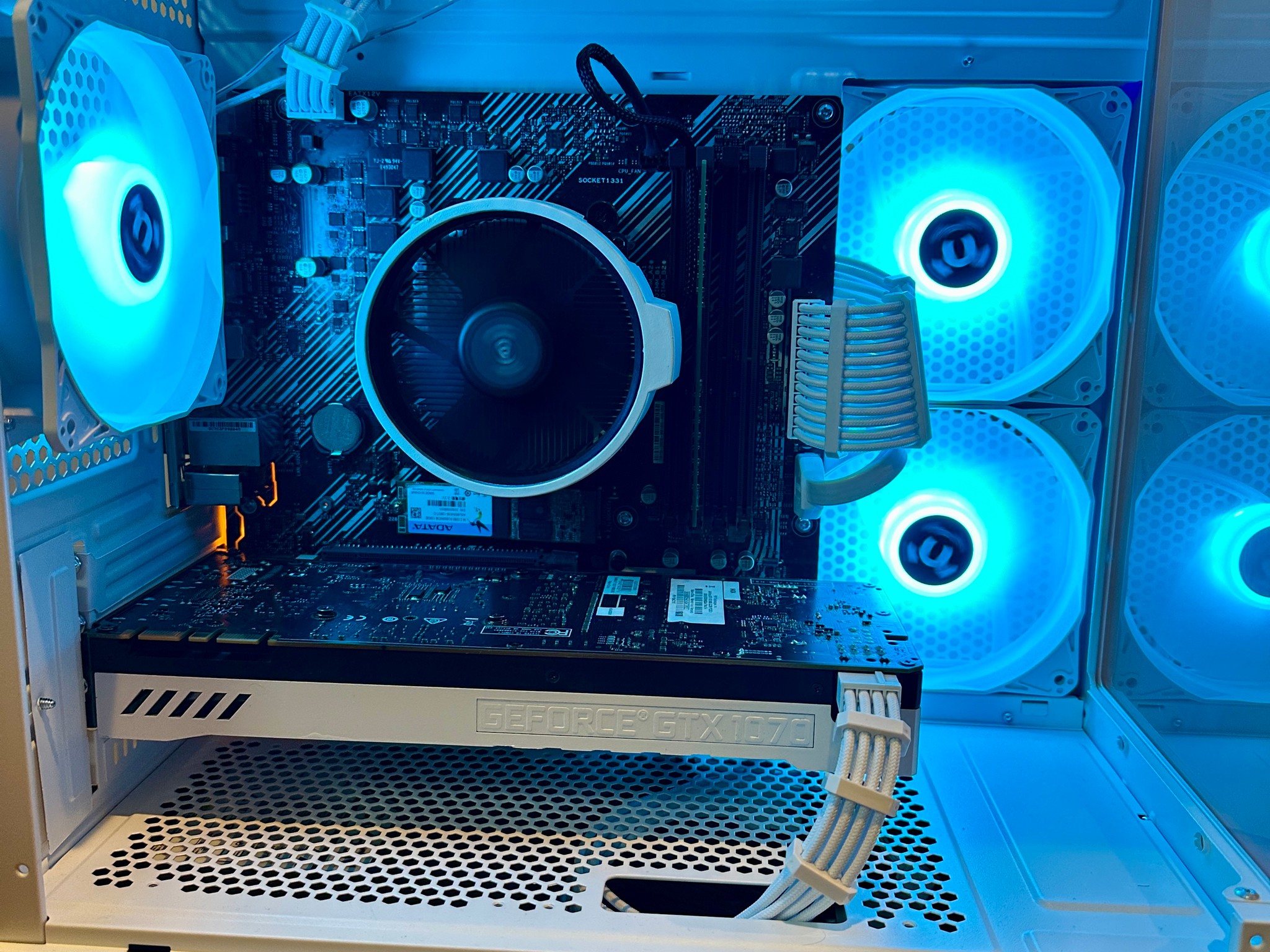 自作PC　RYZEN5 2600X・8GB・128GB・GTX745・WIN11 GTX 1070 | Ryzen 5 2600x | 16GB DDR4 | 1.12TB | Win 11 | Office