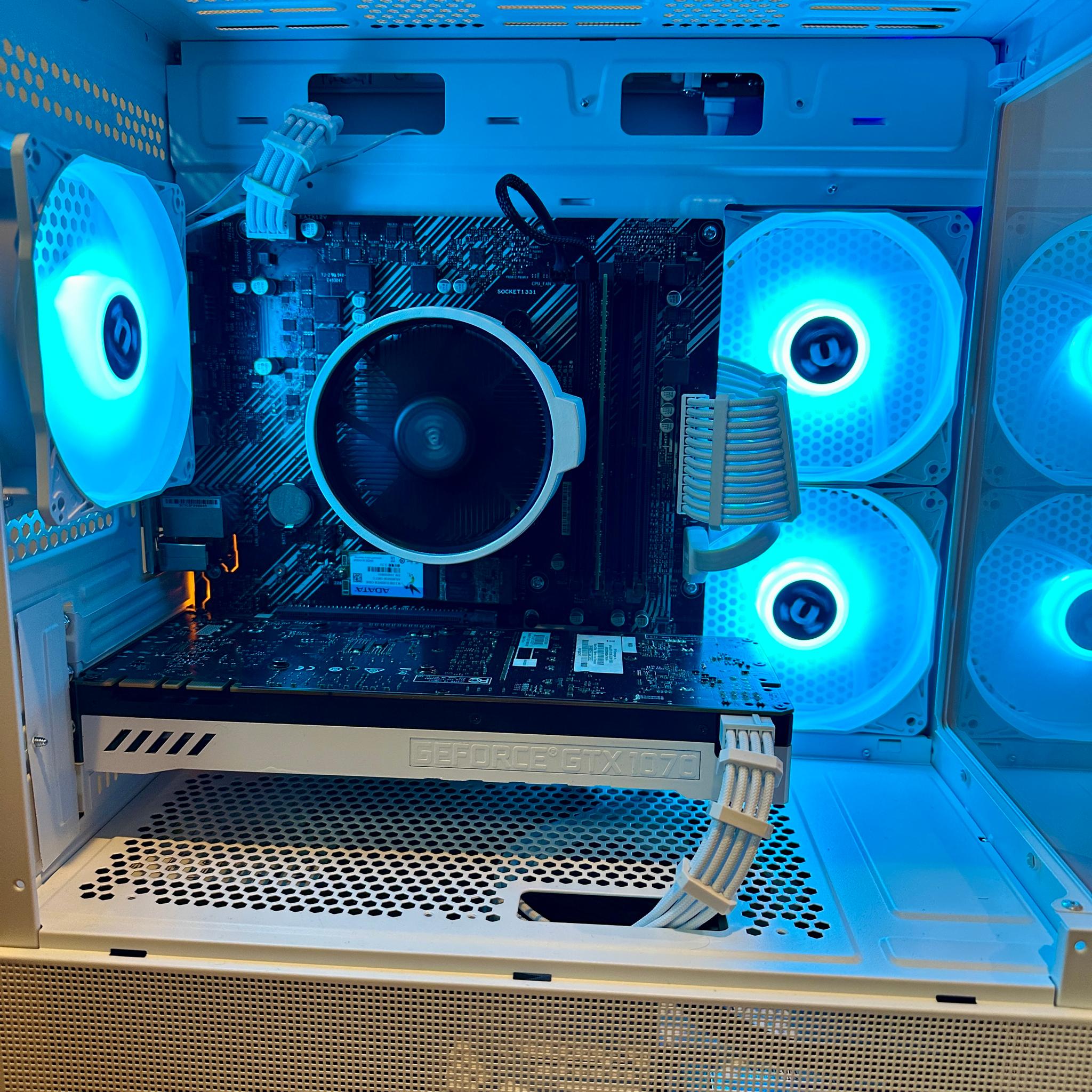 【値下げ中】ゲーミングPC Ryzen 2600X GEFORCE GTX1070 Black Gaming PC (Ryzen 5 2600X + GTX 1070 Ti + 1TB SSD + 16GB RAM