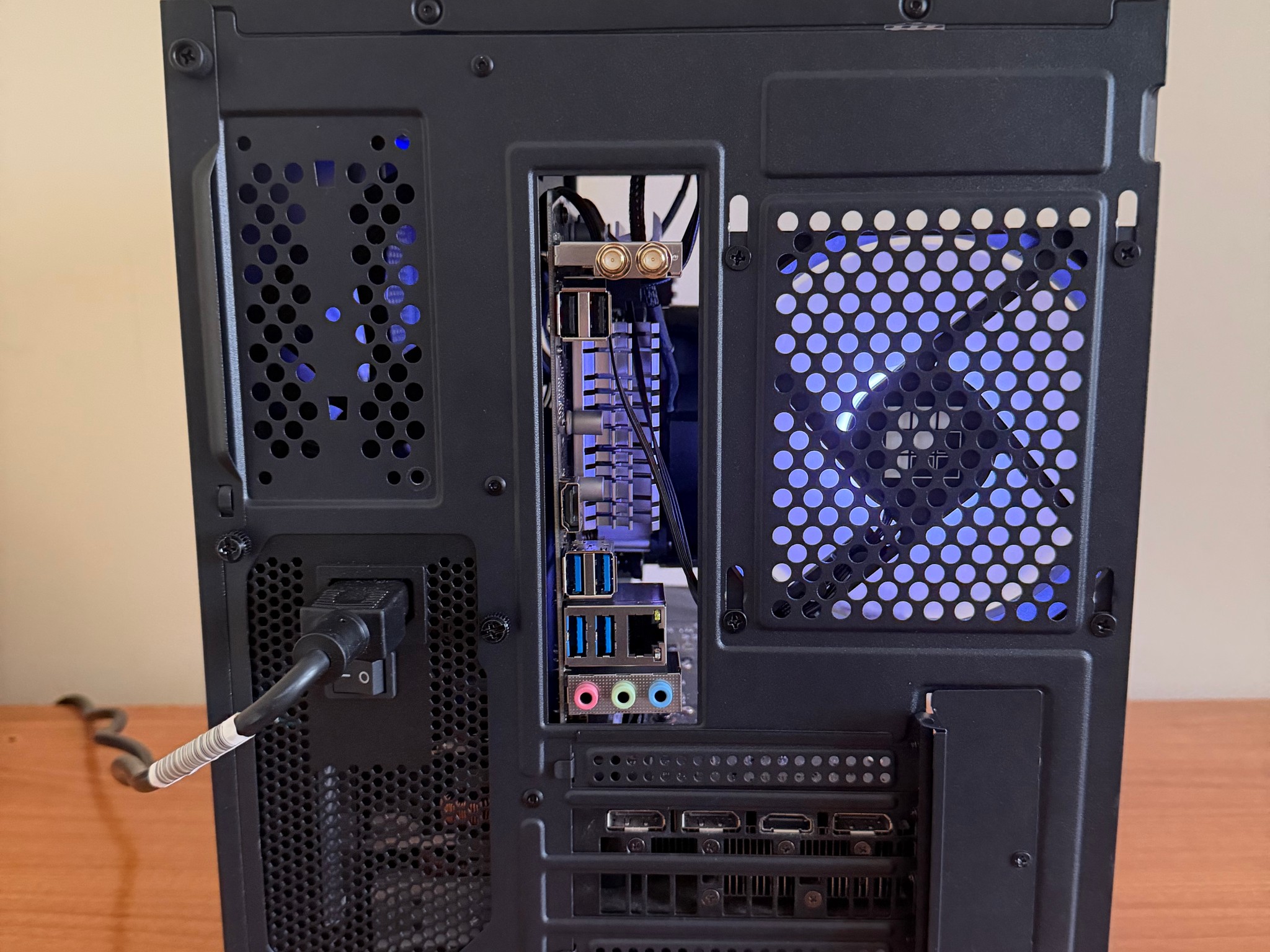 Black Gaming PC RTX 2070 Super | Ryzen 5 | RGB | Ready to Play