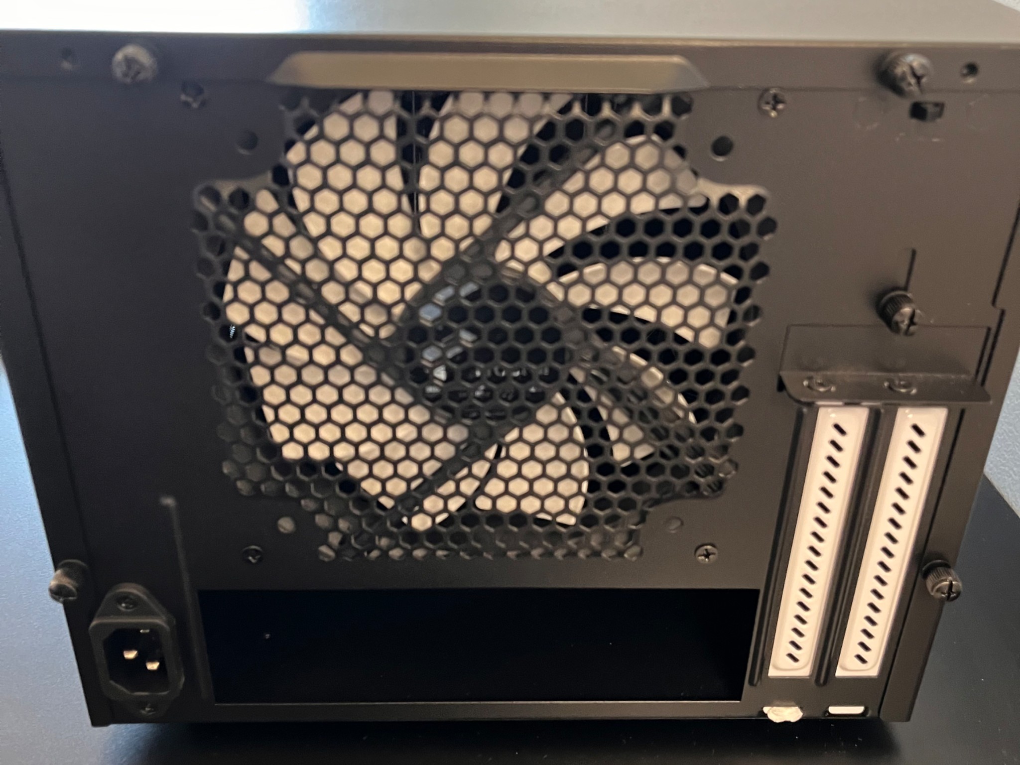 Fractal Node 304 - Like New