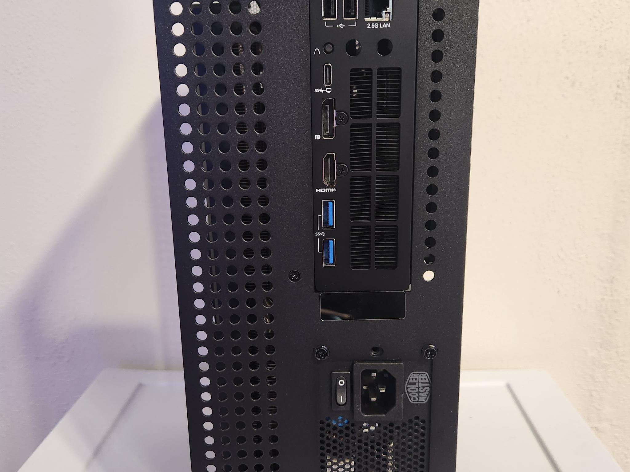 SFF Gaming PC – Ryzen 9 7945HX3D + Radeon RX 9070 + 48GB DDR5 + 2TB SSD