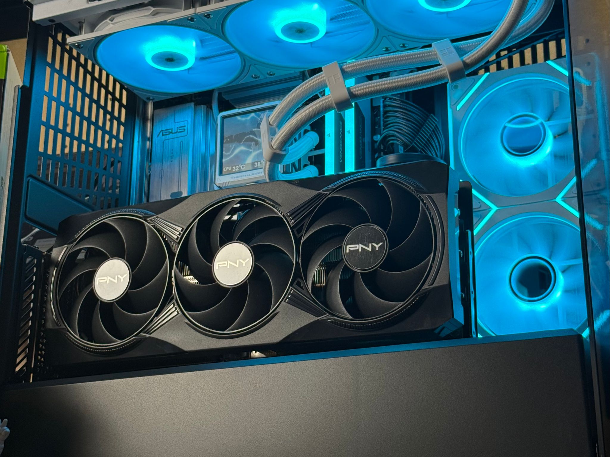 Brand New 4K Gaming PC | RTX 5080 | Ryzen 7 9800x3D | 32GB DDR5 | 4TB | Windows 11