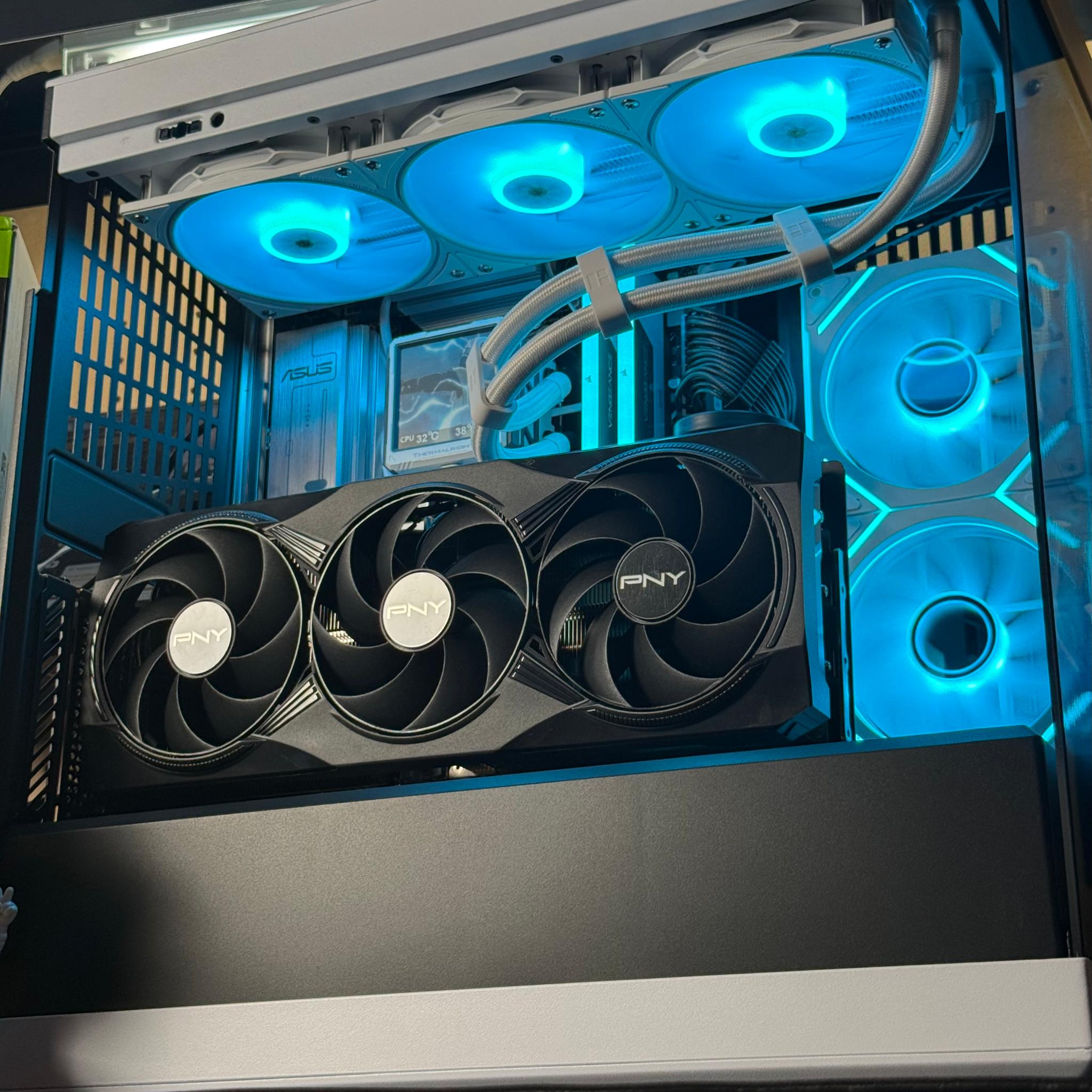 Brand New 4K Gaming PC | RTX 5080 | Ryzen 7 9800x3D | 32GB DDR5 | 4TB | Windows 11