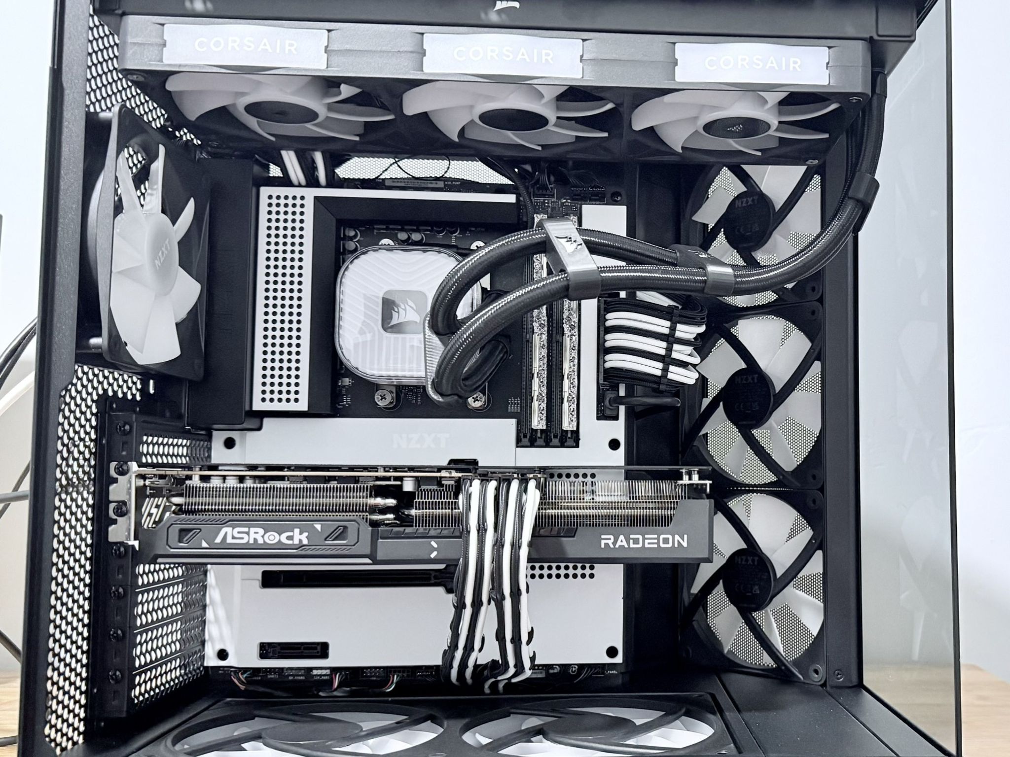 Checkmate Radeon RX 9070 Challenger OC 16GB
