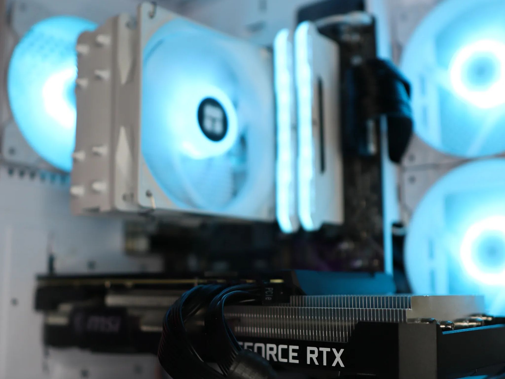 1080p/1440p Gaming PC | RTX 3070 | RYZEN 7 3700X | 32GB RAM | WIFI |