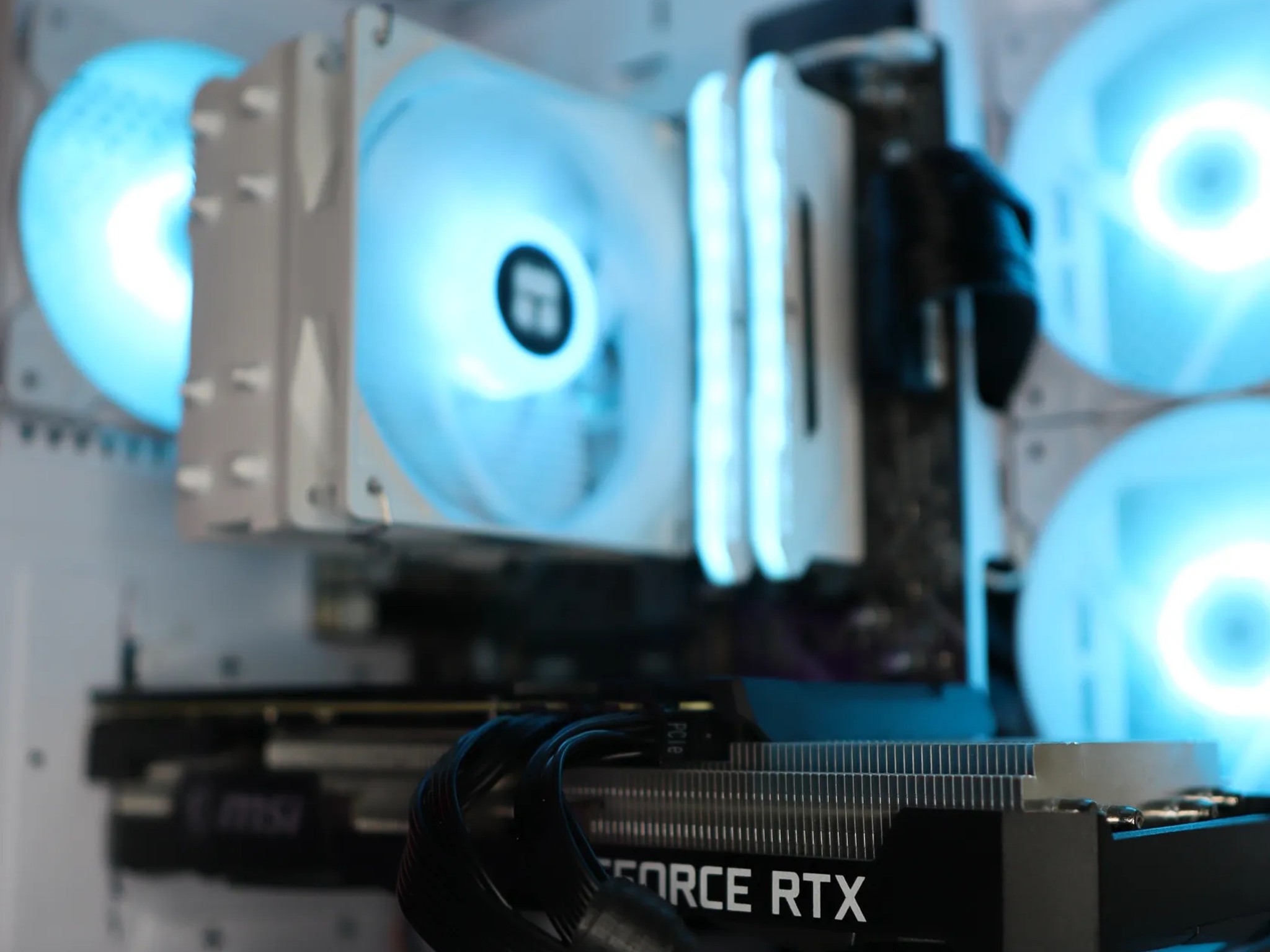 1080p/1440p Gaming PC | RTX 3070 | RYZEN 7 3700X | 32GB RAM | WIFI |