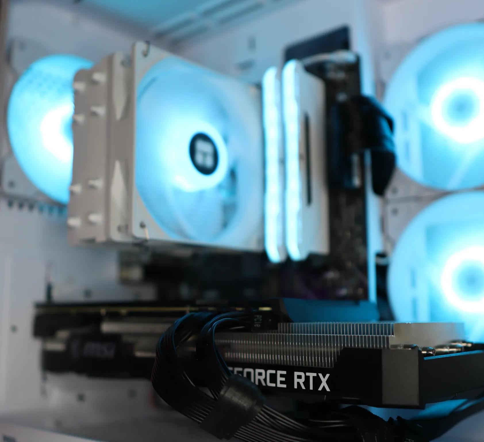 1080p/1440p Gaming PC | RTX 3070 | RYZEN 7 3700X | 32GB RAM | WIFI |